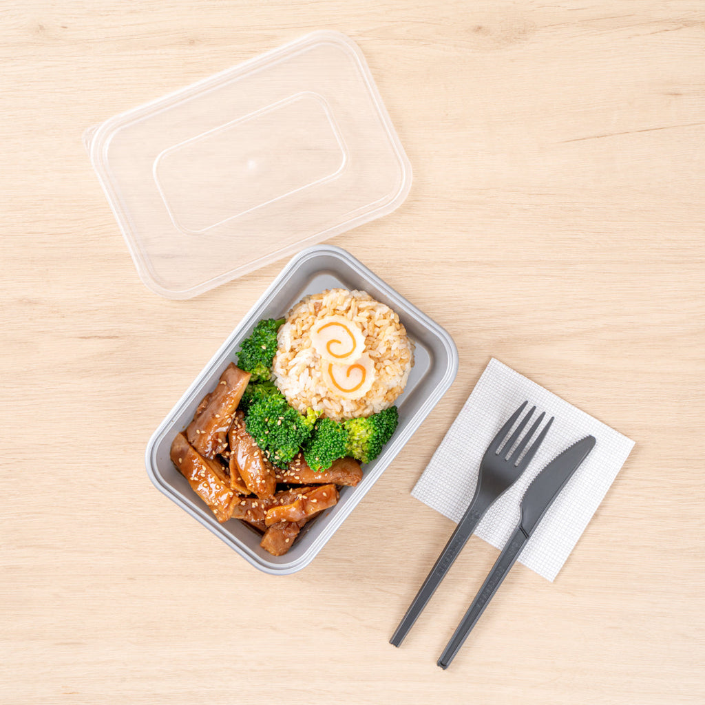 Futura 17 oz Silver Plastic Take Out Container - with Clear Lid, Microwavable - 6 3/4" x 4 1/2" x 2" - 100 count box