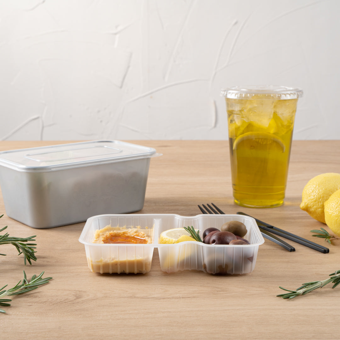 Futura 10 oz White Plastic Wide 2-Compartment Insert Tray - Fits 32 and 37 oz Containers, Microwavable - 100 count box