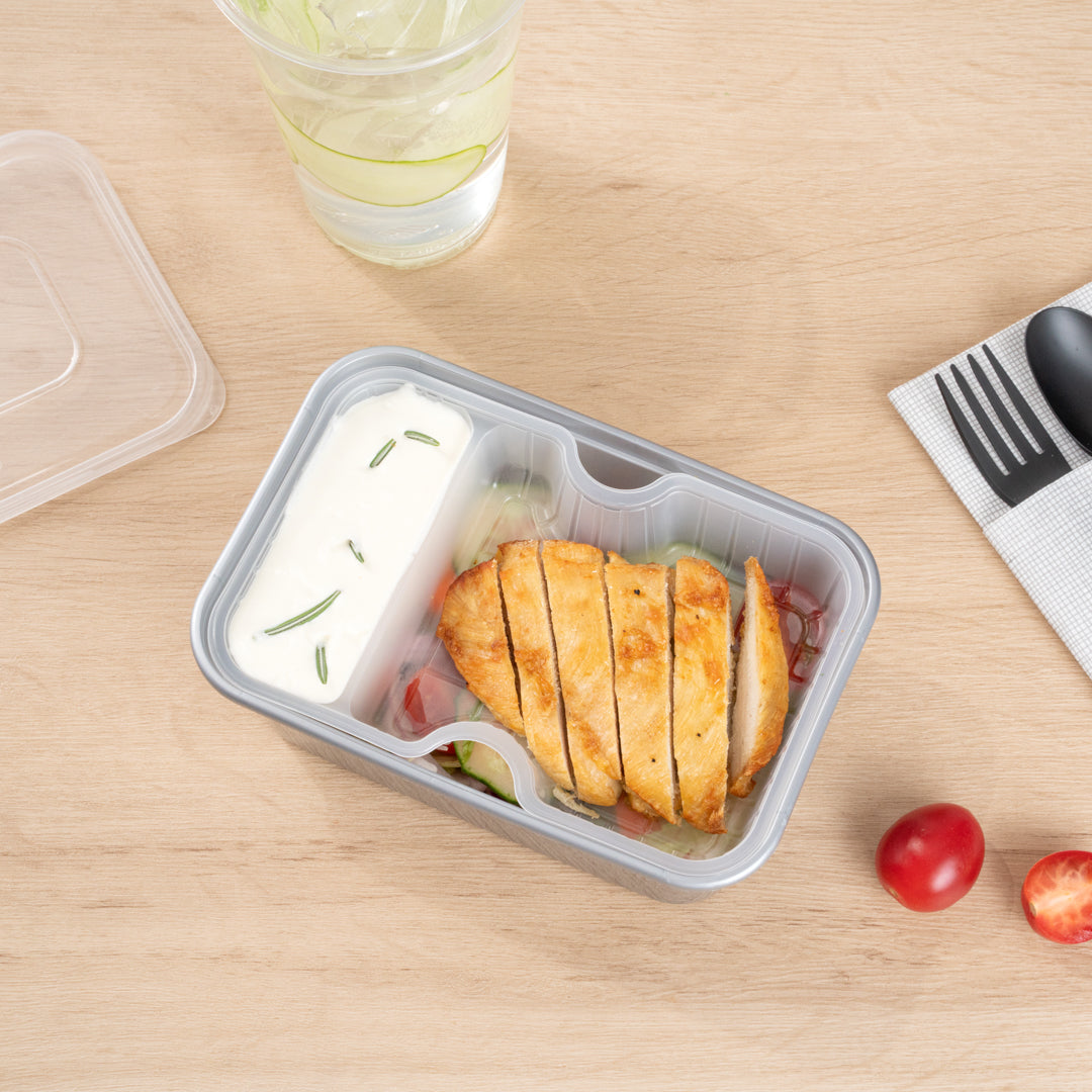 Futura 10 oz White Plastic Narrow 2-Compartment Insert Tray - Fits 32 and 37 oz Containers, Microwavable - 100 count box