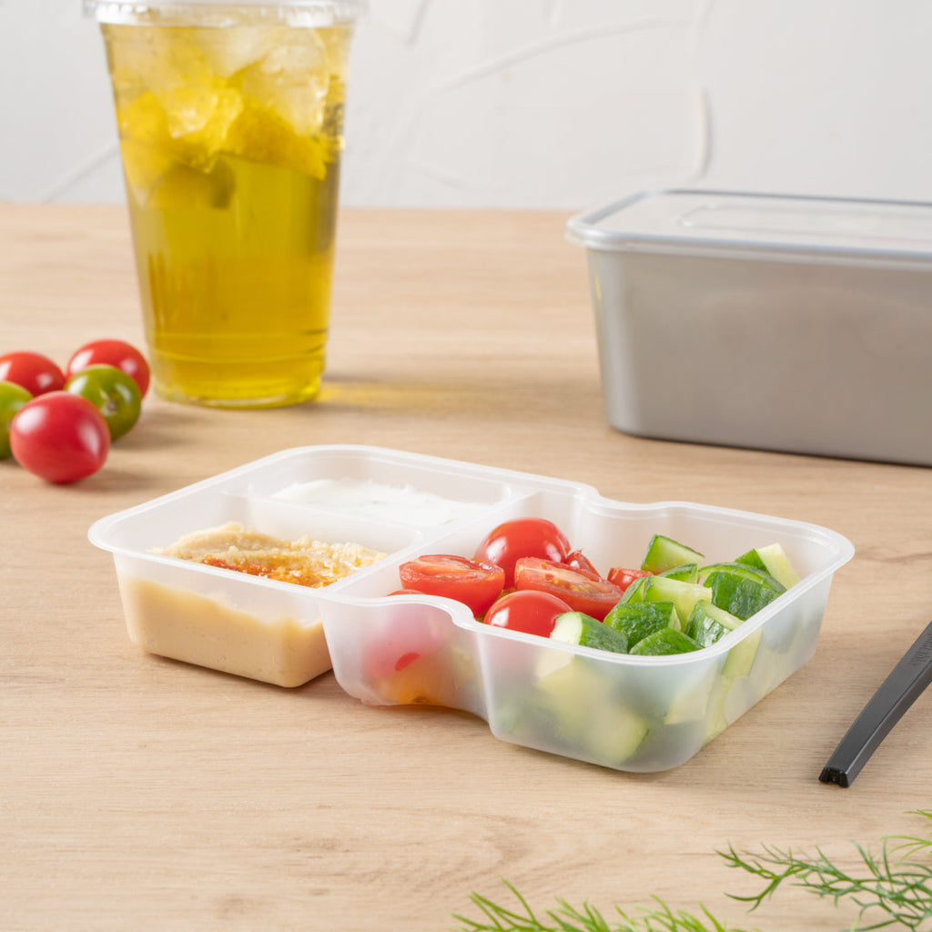 Futura 10 oz White Plastic 3-Compartment Insert Tray - Fits 32 and 37 oz Containers, Microwavable - 100 count box