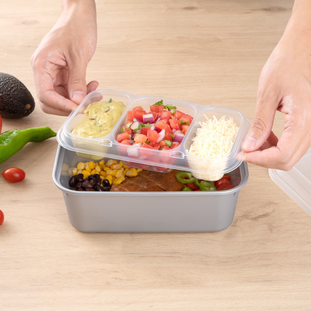 Futura 15 oz Clear Plastic Heavy Duty 3-Compartment Insert Tray - Fits 24, 34 and 44 oz Containers, Microwavable - 100 count box