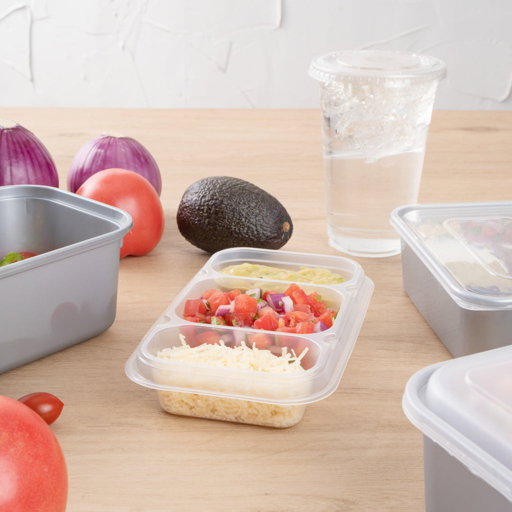 Futura 15 oz Clear Plastic Heavy Duty 3-Compartment Insert Tray - Fits 24, 34 and 44 oz Containers, Microwavable - 100 count box