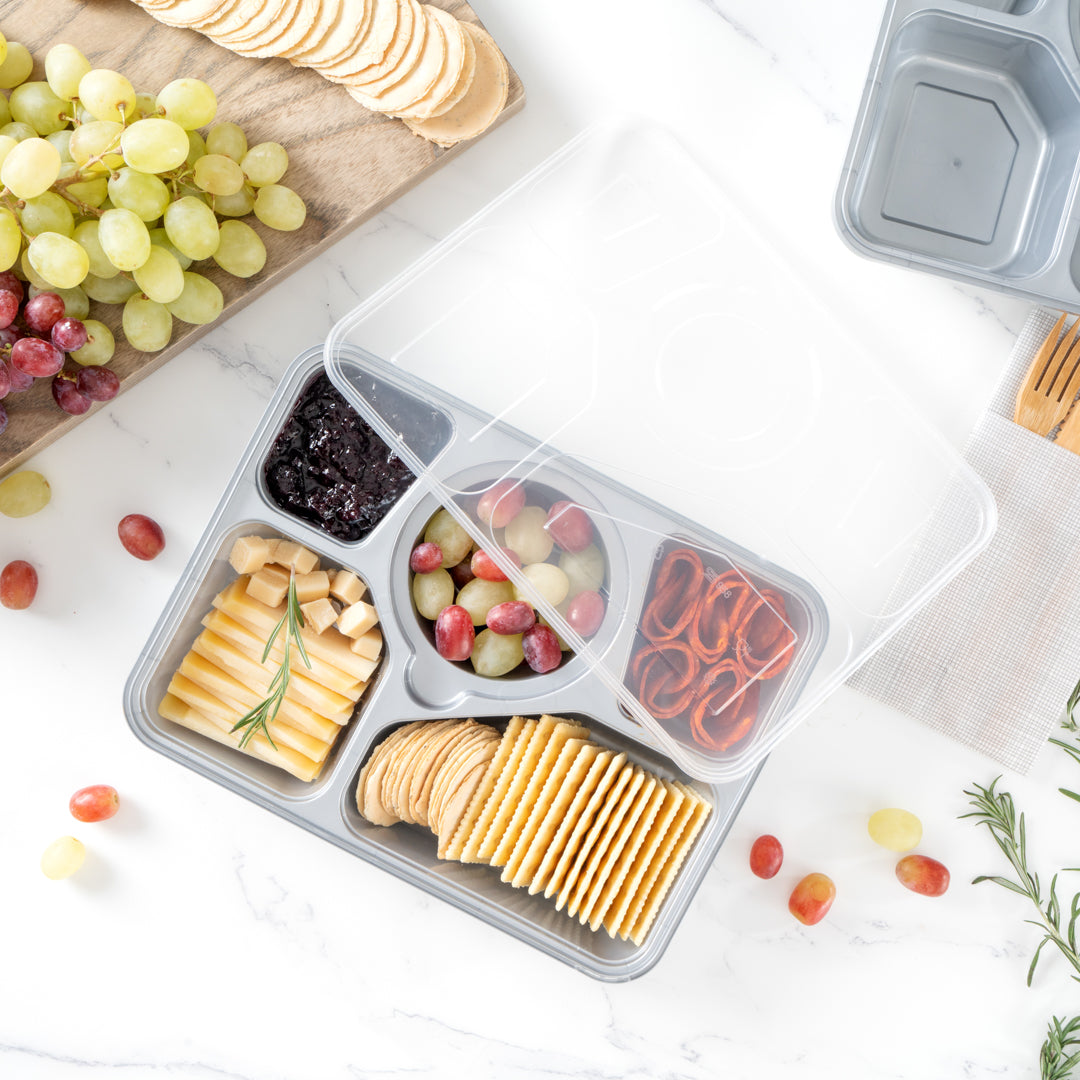 Futura 63 oz Silver Plastic Tamper-Evident 5-Compartment Container - with Clear Lid, Microwavable - 10 1/2" x 7 3/4" x 2" - 100 count box