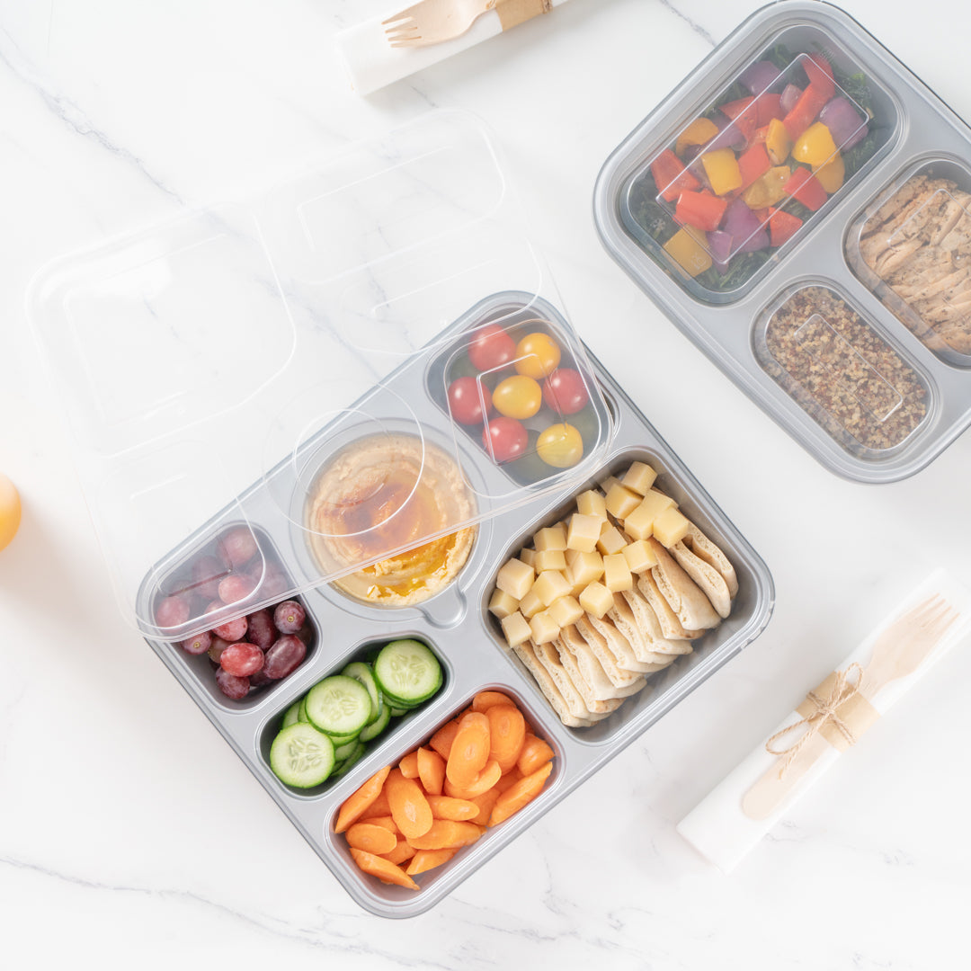 Futura 51 oz Silver Plastic Tamper-Evident 6-Compartment Container - with Clear Lid, Microwavable - 10 1/2" x 7 3/4" x 2" - 100 count box