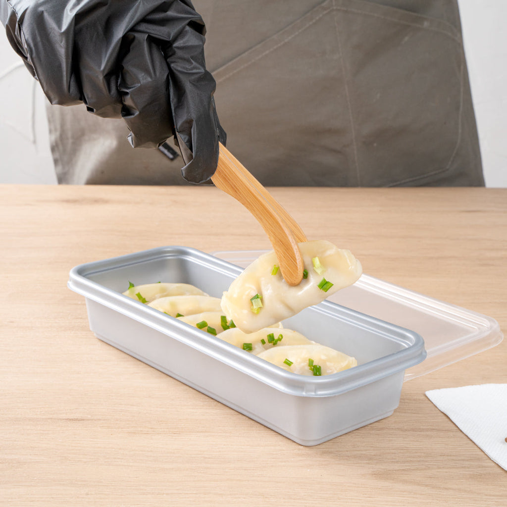 Futura 20 oz Silver Plastic Catering Container - with Clear Lid, Microwavable - 8 3/4" x 3 3/4" x 1 3/4" - 100 count box