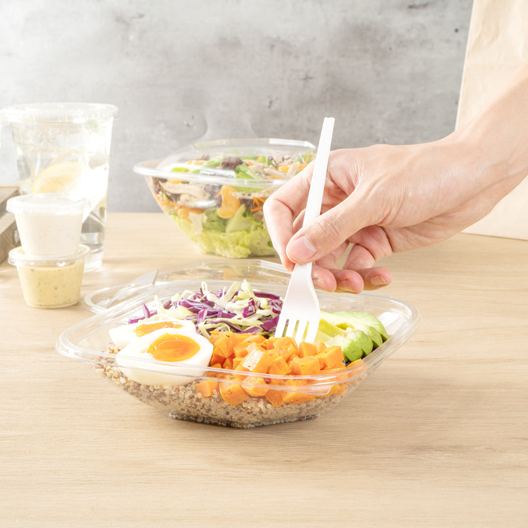 Thermo Tek 25 oz Square Clear Plastic Take Out Salad Bowl - with Lid, Anti-Fog - 7 1/2" x 7 1/2" x 2 3/4" - 100 count box