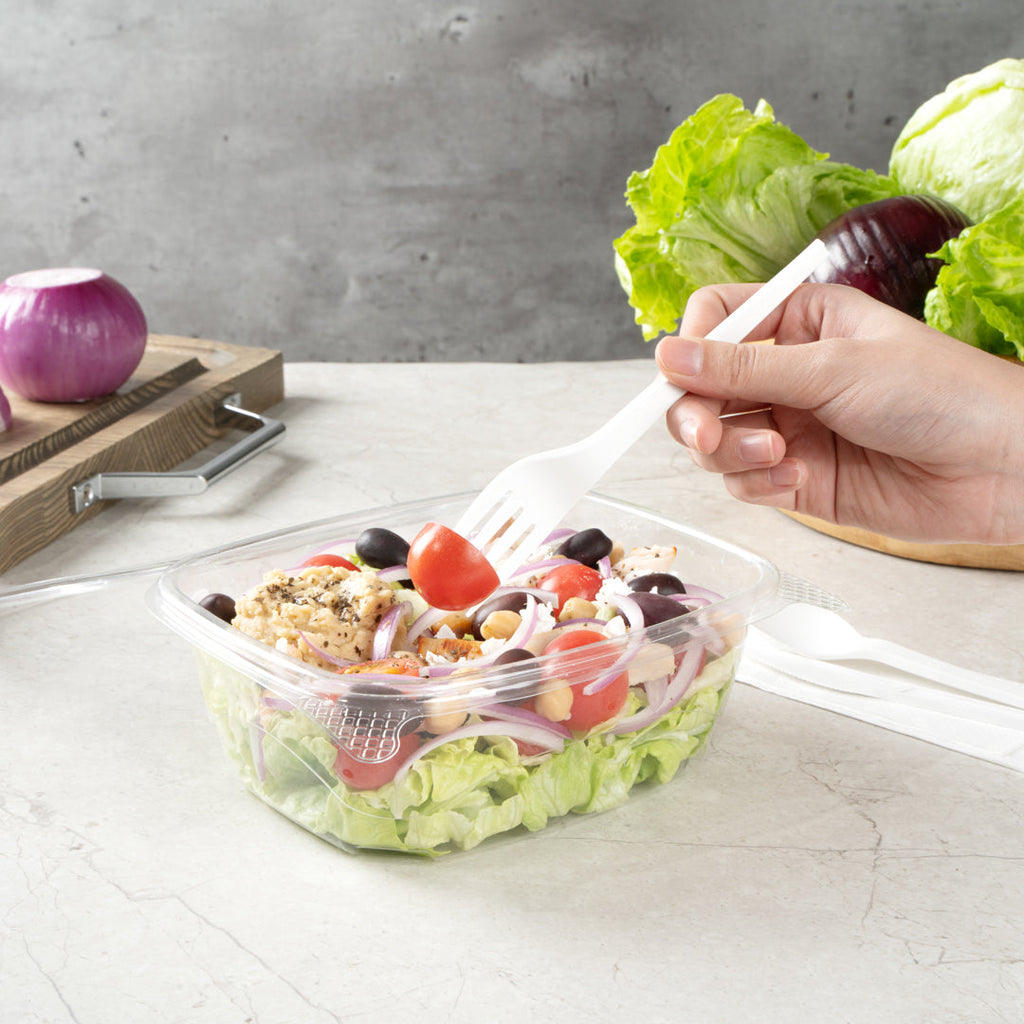 Thermo Tek 32 oz Rectangle Clear Plastic Deli / Snack Container - with Hinged Lid, Anti-Fog - 7 1/2" x 6 1/4" x 2 3/4" - 100 count box