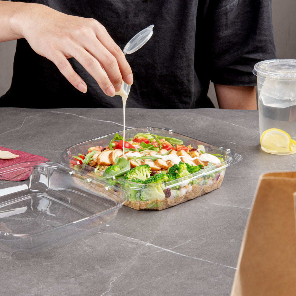 Thermo Tek 39 oz Square Clear Plastic Clamshell Container - Anti-Fog - 7 3/4" x 7 3/4" x 2 1/2" - 100 count box