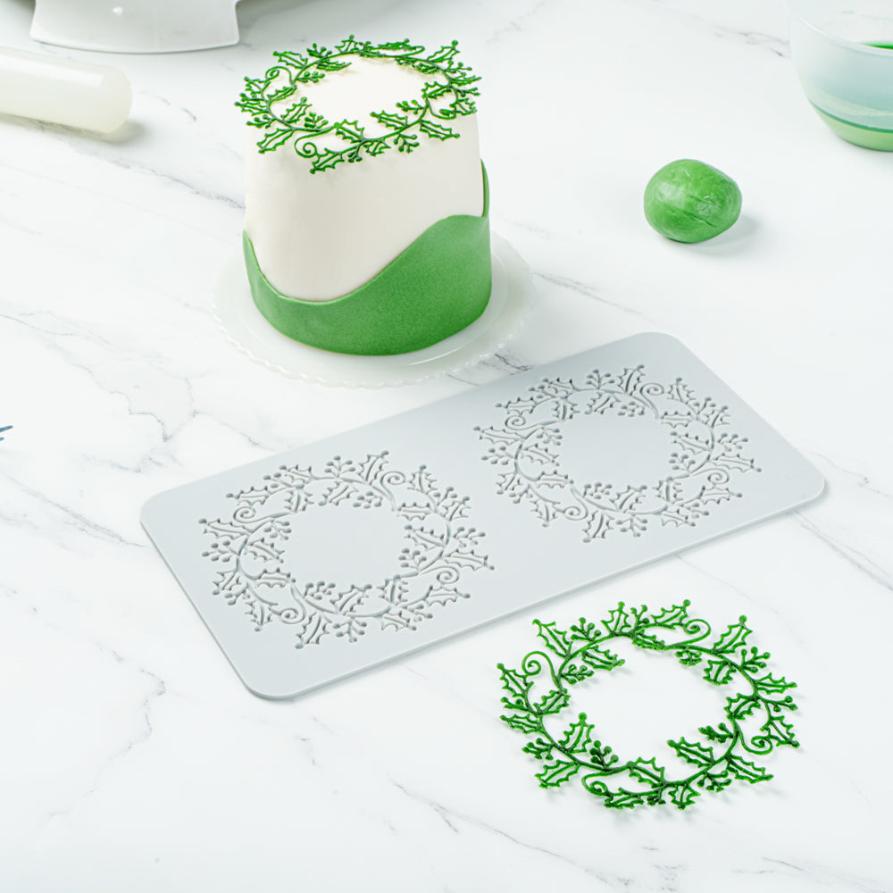 Pastry Tek Gray Silicone Autumn Leaf Halo Fondant Impression Mat - 1 count box