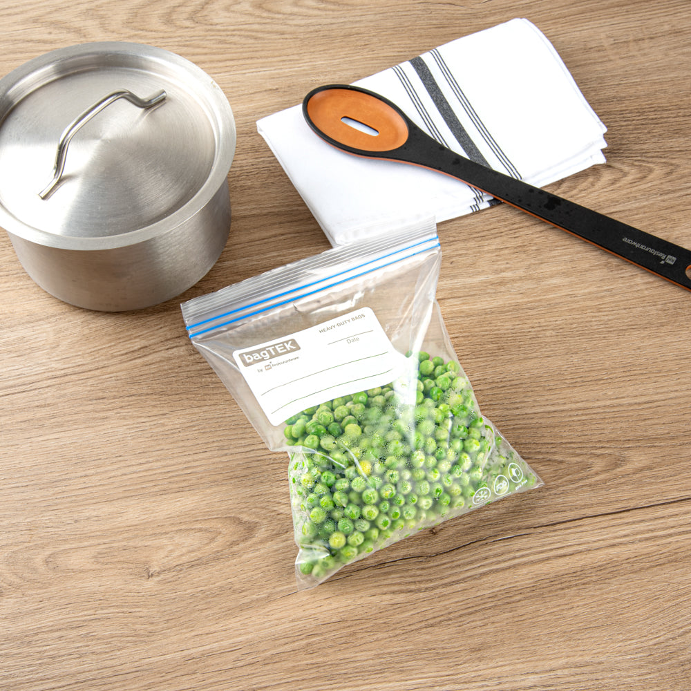 Bag Tek 1 qt Clear Plastic Freezer Bag - Double Zipper, Write-On Label, BPA-Free - 7 1/2" x 7" - 25 count box