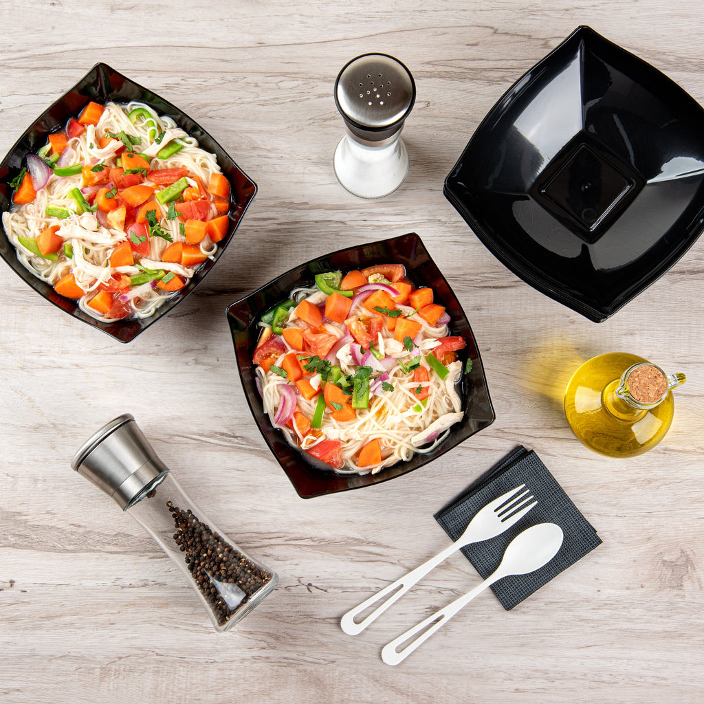 Moderna 32 oz Square Black Plastic Bowl - 7 3/4" x 7 3/4" x 2 1/4" - 100 count box