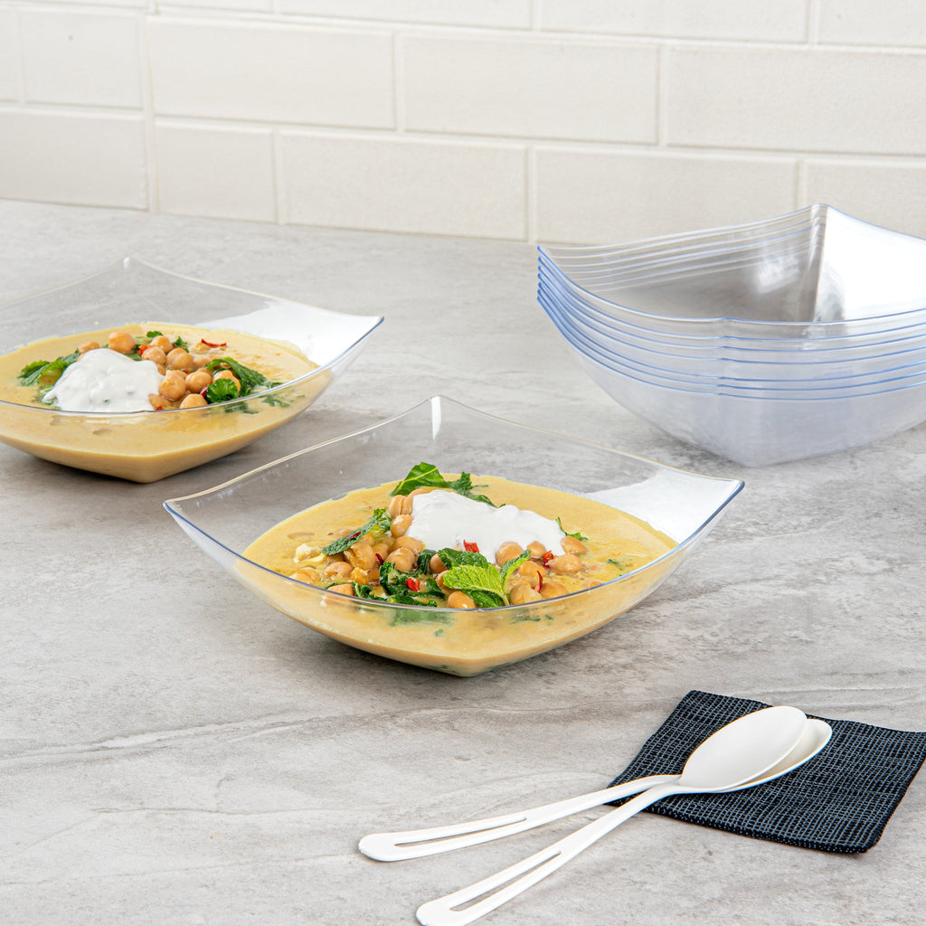 Moderna 32 oz Square Clear Plastic Bowl - 7 3/4" x 7 3/4" x 2 1/4" - 10 count box