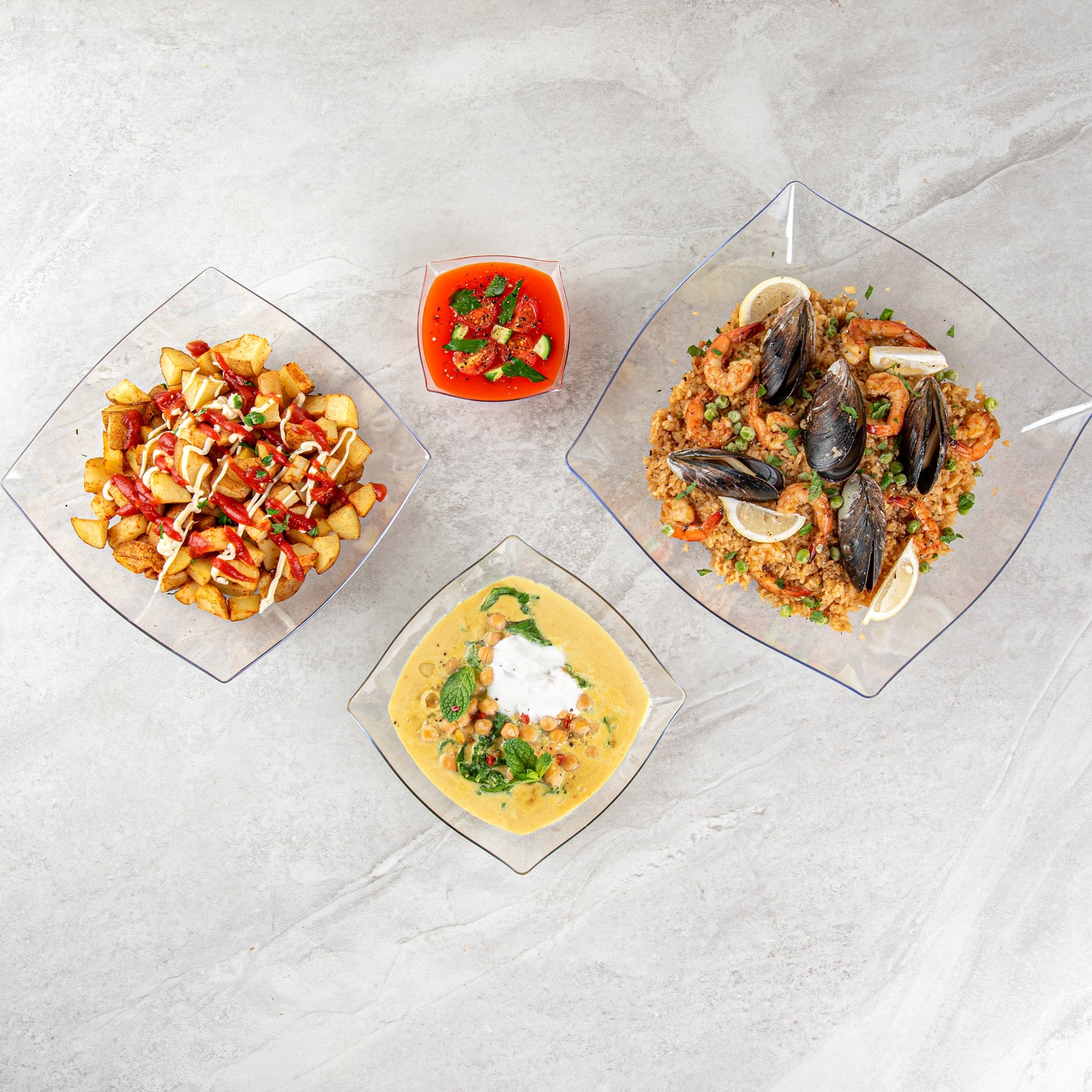 Moderna 32 oz Square Clear Plastic Bowl - 7 3/4" x 7 3/4" x 2 1/4" - 10 count box