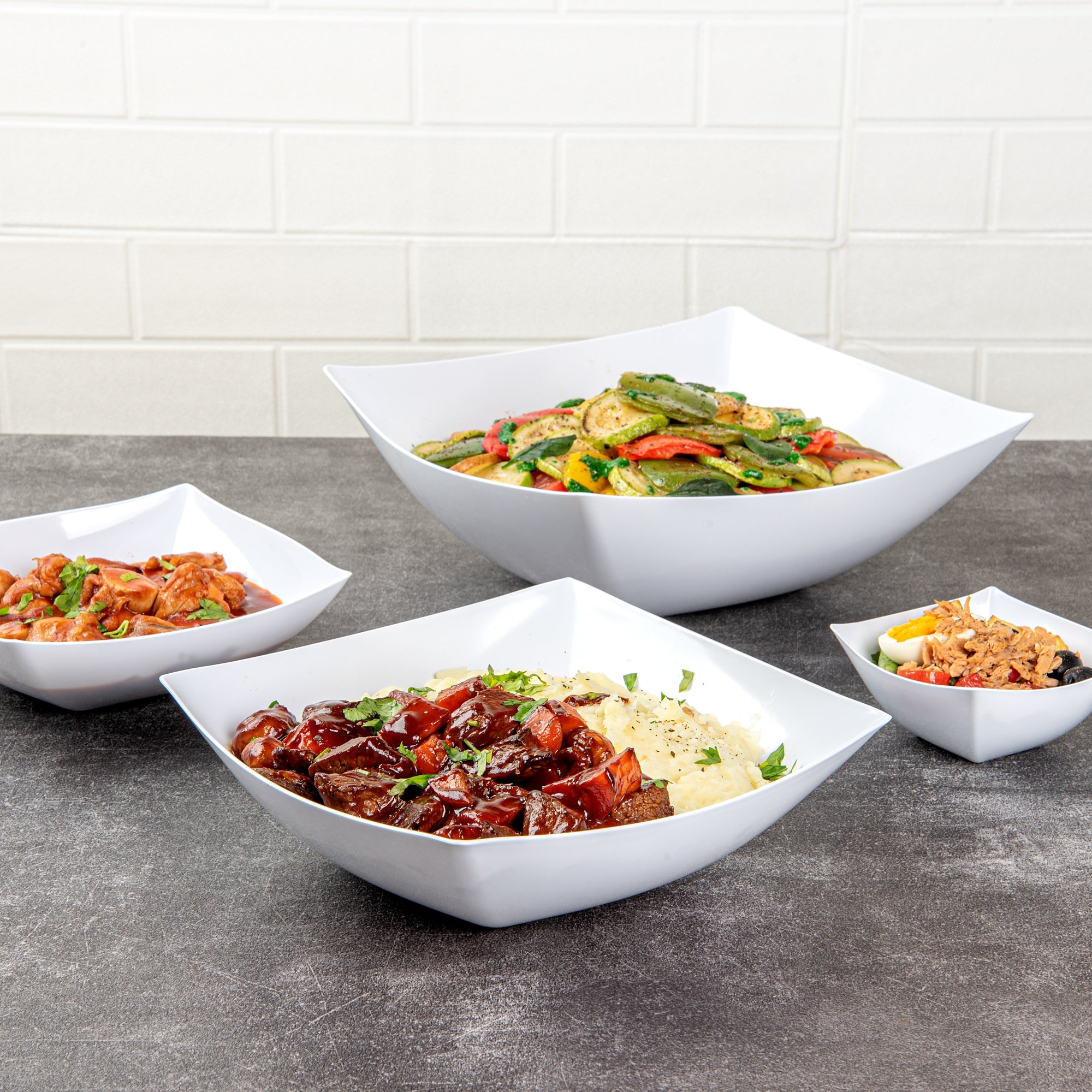 Moderna 64 oz Square White Plastic Serving Bowl - 9 3/4" x 9 3/4" x 3" - 10 count box