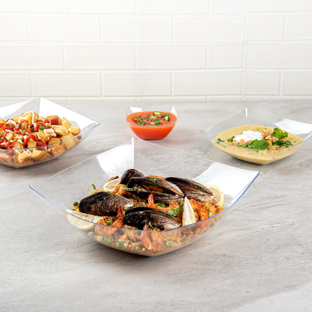 Moderna 128 oz Square Clear Plastic Serving Bowl - 12" x 12" x 4" - 40 count box