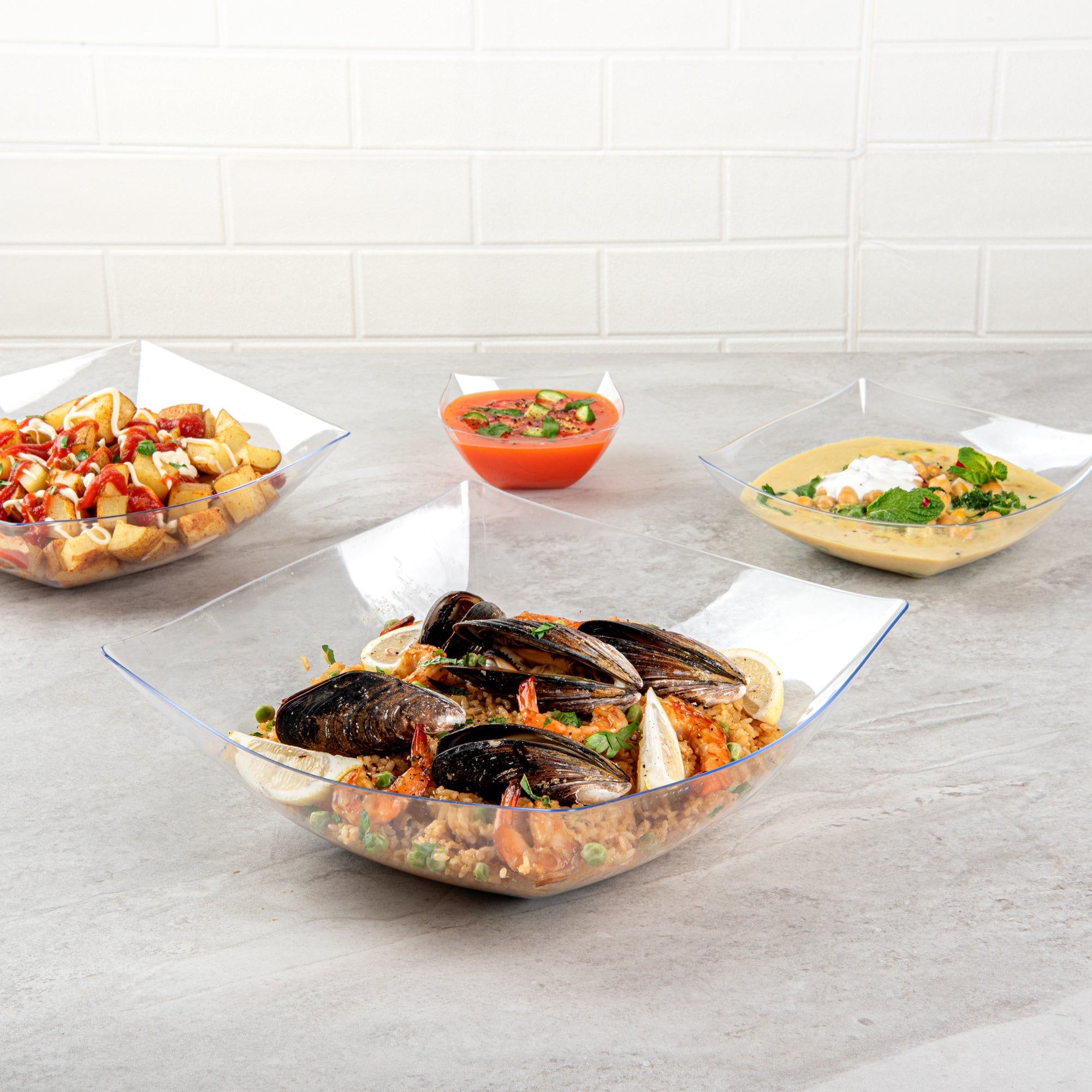 Moderna 128 oz Square Clear Plastic Serving Bowl - 12" x 12" x 4" - 40 count box