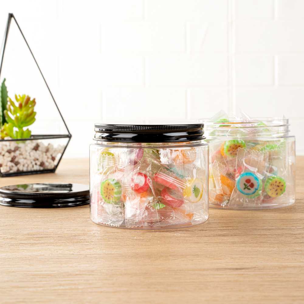 Chef 101 16 oz Round Clear Plastic Candy and Snack Jar - with Black Aluminum Lid - 3 3/4" x 3 3/4" x 3" - 100 count box