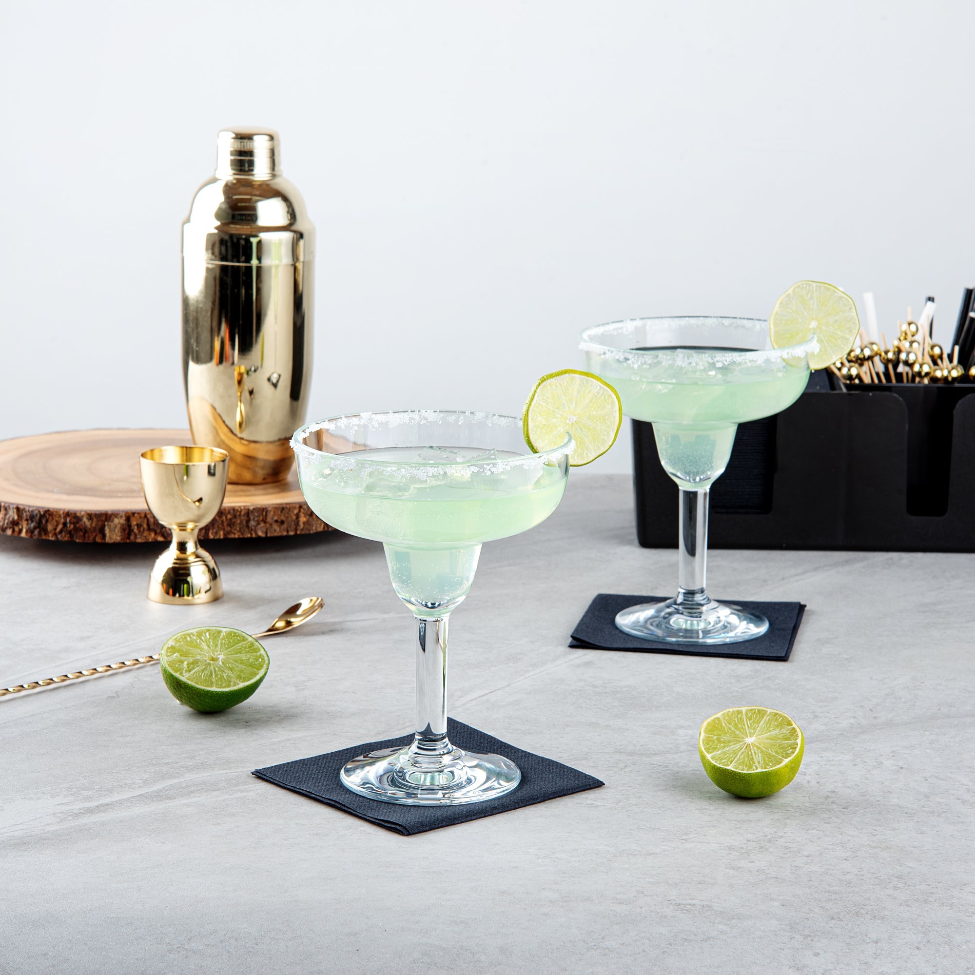 Bev Tek 15 oz Polycarbonate Margarita Glass - 5 1/4" x 5 1/4" x 6 3/4" - 6 count box