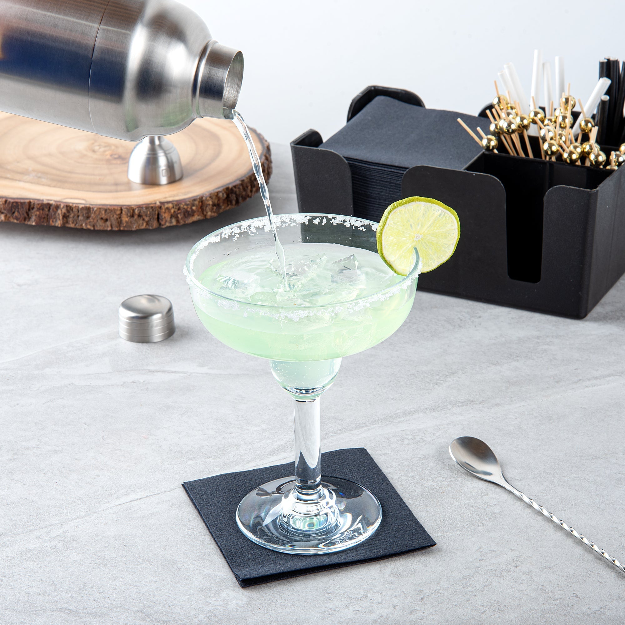 Bev Tek 15 oz Polycarbonate Margarita Glass - 5 1/4" x 5 1/4" x 6 3/4" - 6 count box