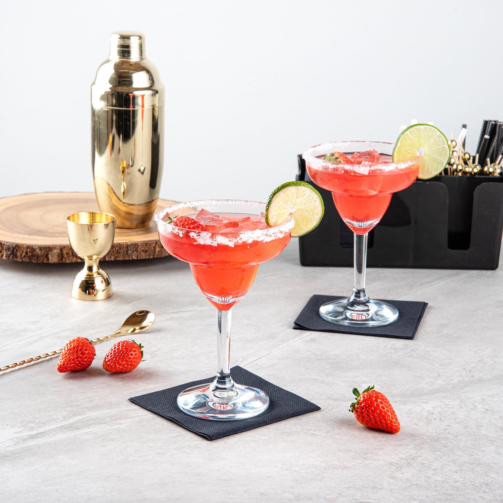 Bev Tek 11 oz Polycarbonate Margarita Glass - 4 1/2" x 4 1/2" x 6 3/4" - 6 count box