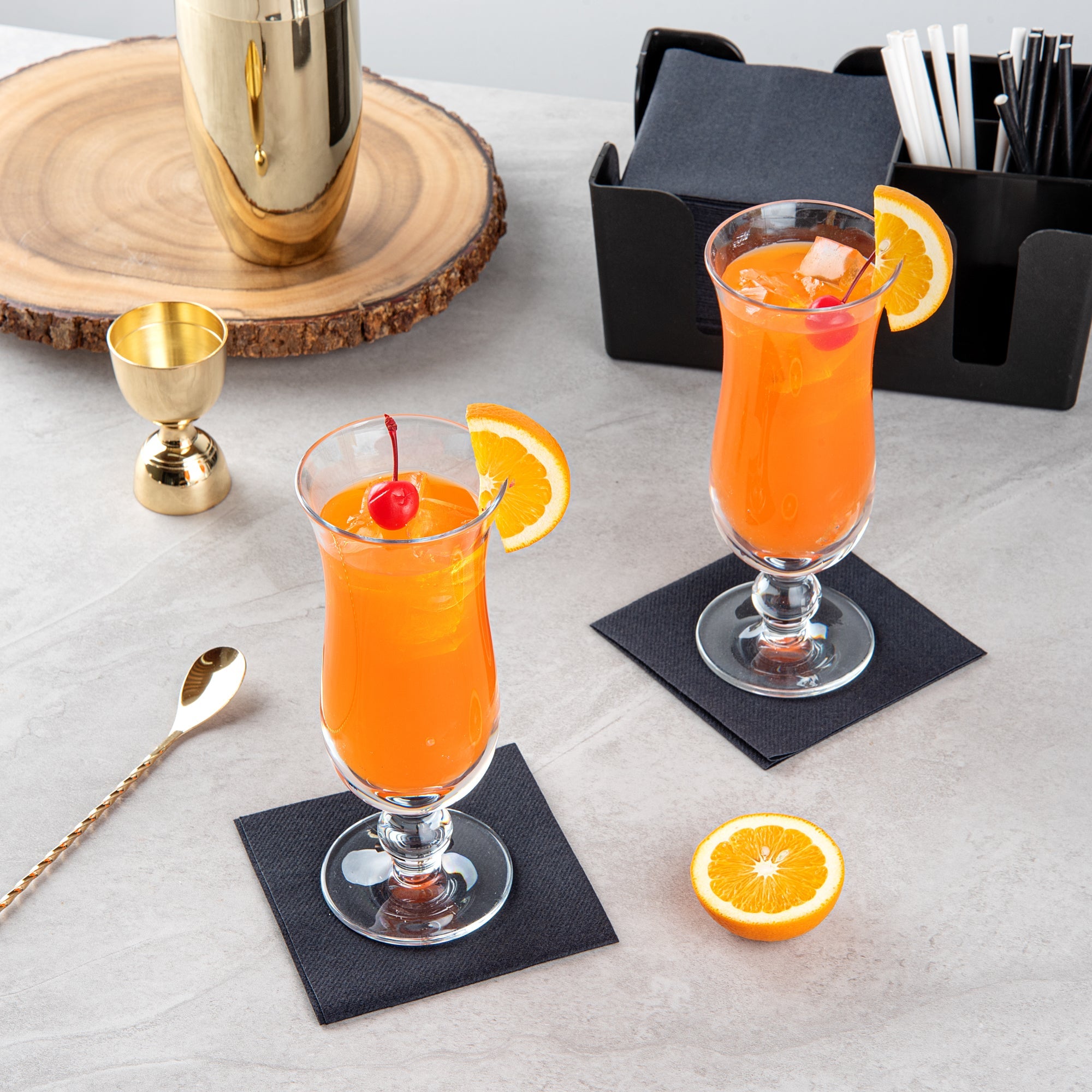 Bev Tek 11 oz Polycarbonate Hurricane Glass - 3" x 3" x 8" - 6 count box