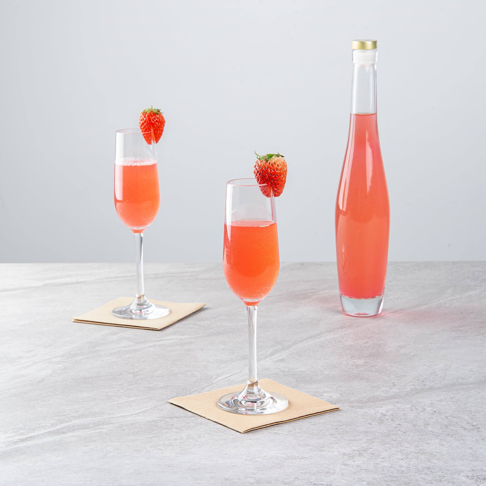 Bev Tek 6 oz Polycarbonate Champagne Flute - 2 3/4" x 2 3/4" x 8 3/4" - 48 count box
