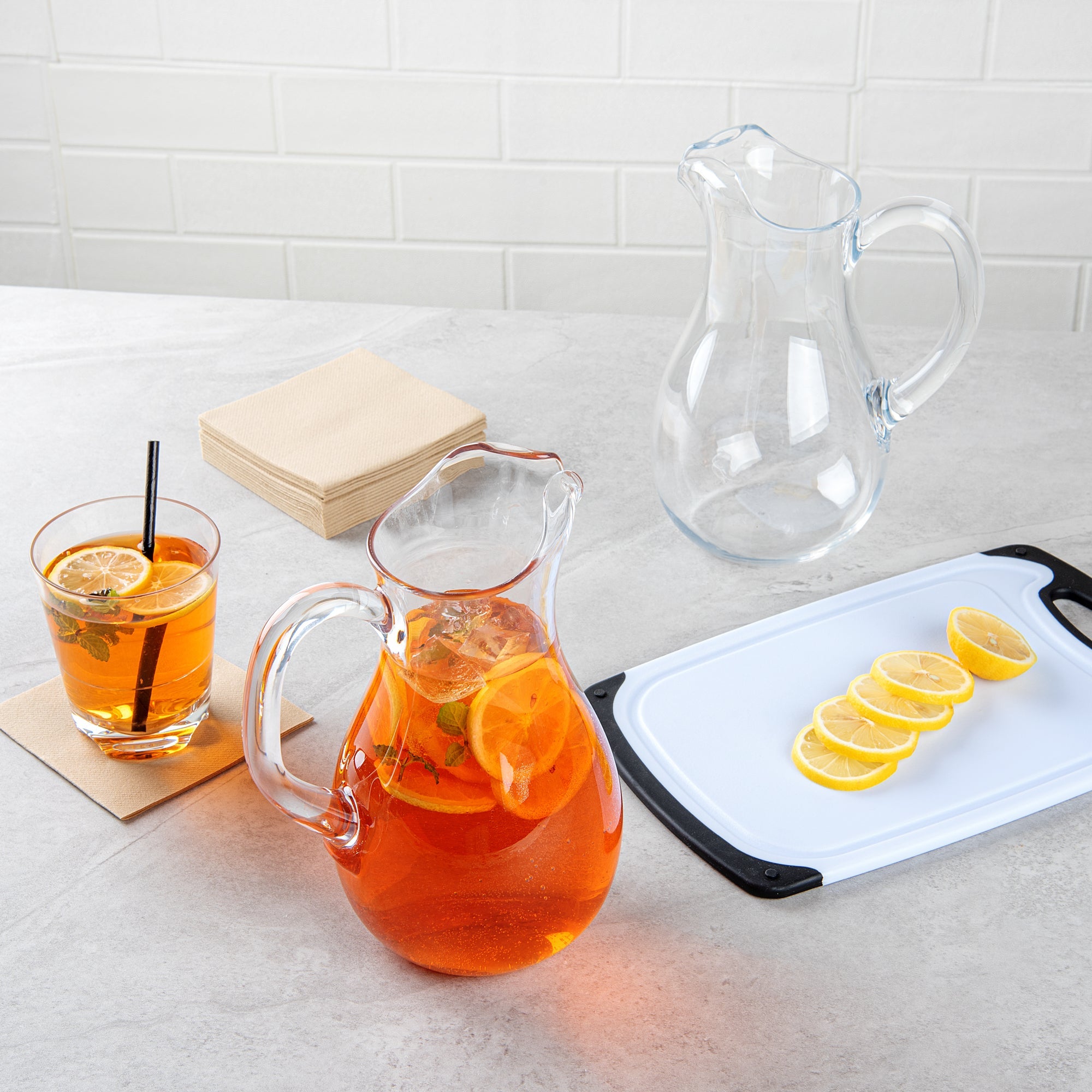 Bev Tek 57 oz Clear Polycarbonate Water Pitcher - 7" x 3 1/2" x 9 1/2" - 1 count box
