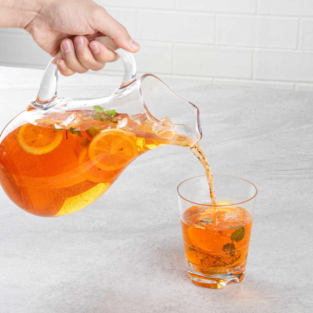 Bev Tek 57 oz Clear Polycarbonate Water Pitcher - 7" x 3 1/2" x 9 1/2" - 6 count box