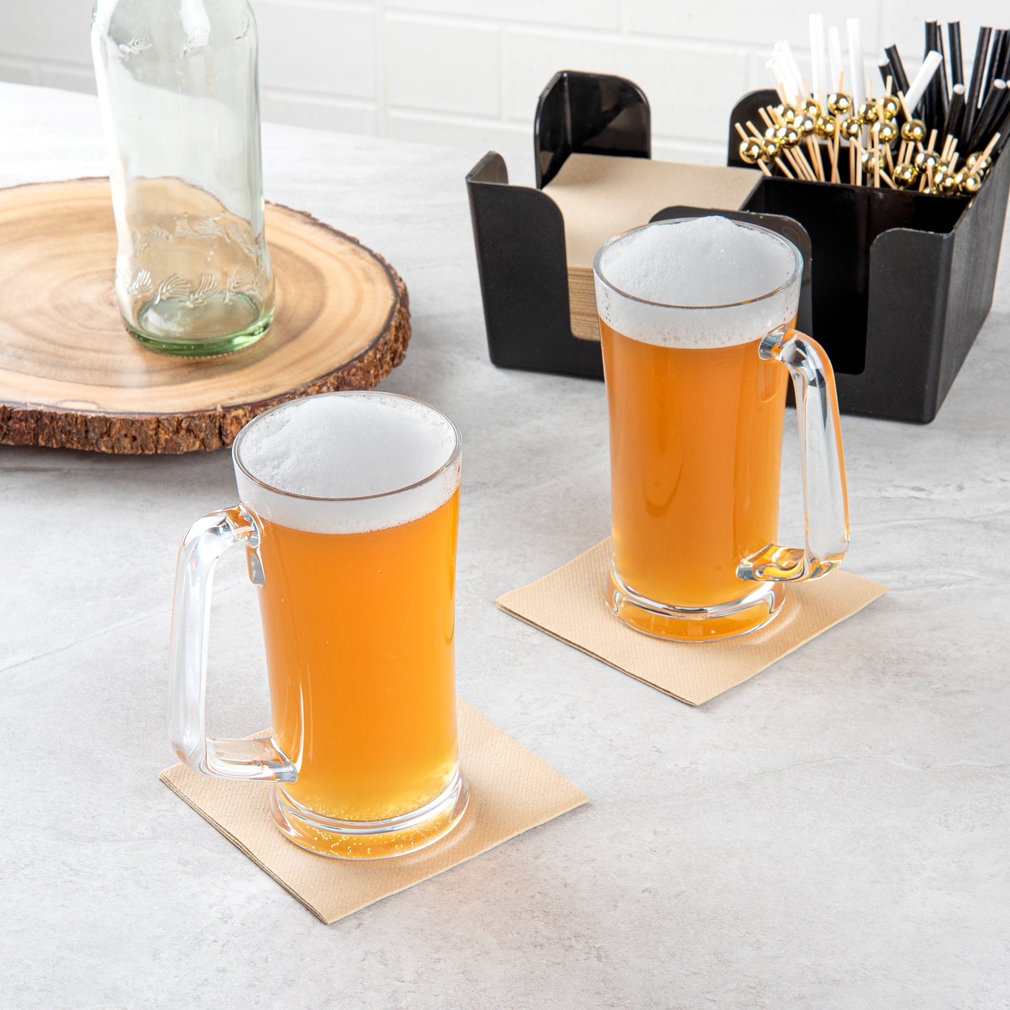 Bev Tek 17 oz Polycarbonate Beer Mug - 4 3/4" x 3 1/4" x 6 1/2" - 6 count box
