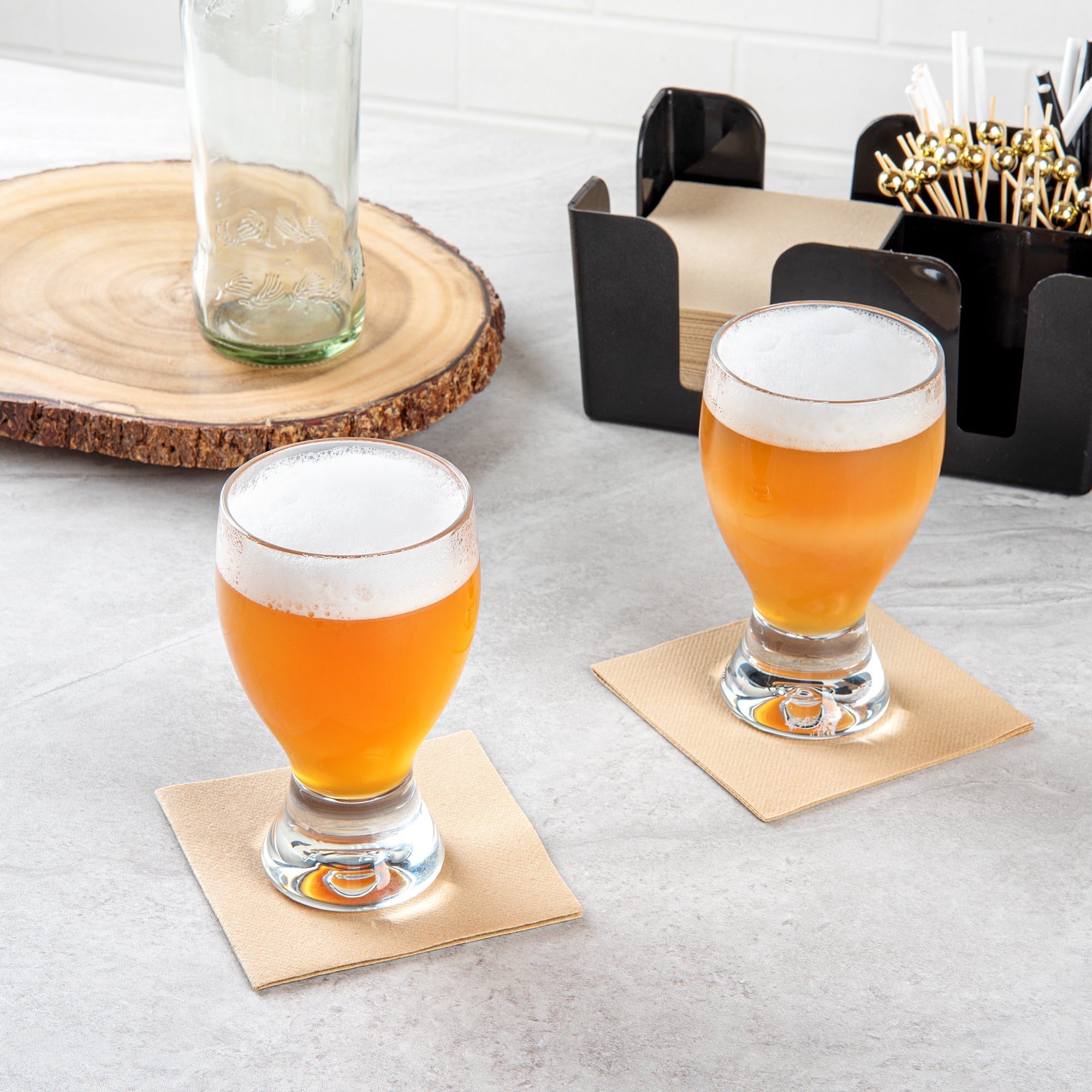 Bev Tek 14 oz Polycarbonate Craft Beer Glass - 3 1/2" x 3 1/2" x 6" - 48 count box