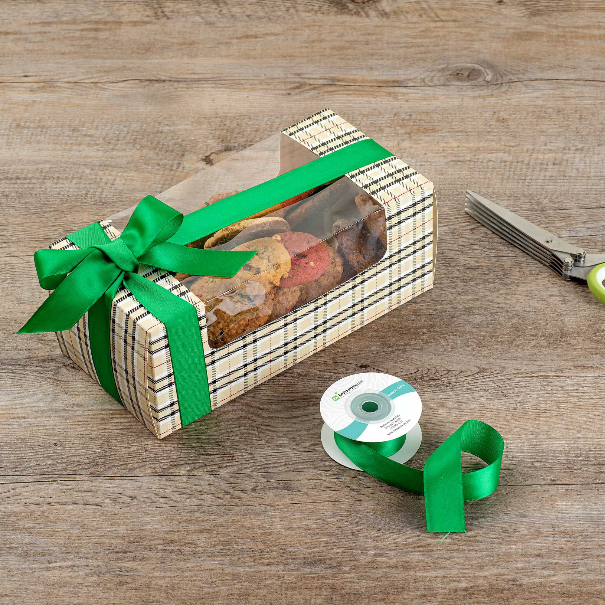 Gift Tek Emerald Green Polyester Satin Ribbon - Single Face - 1" x 10 yds - 1 count box