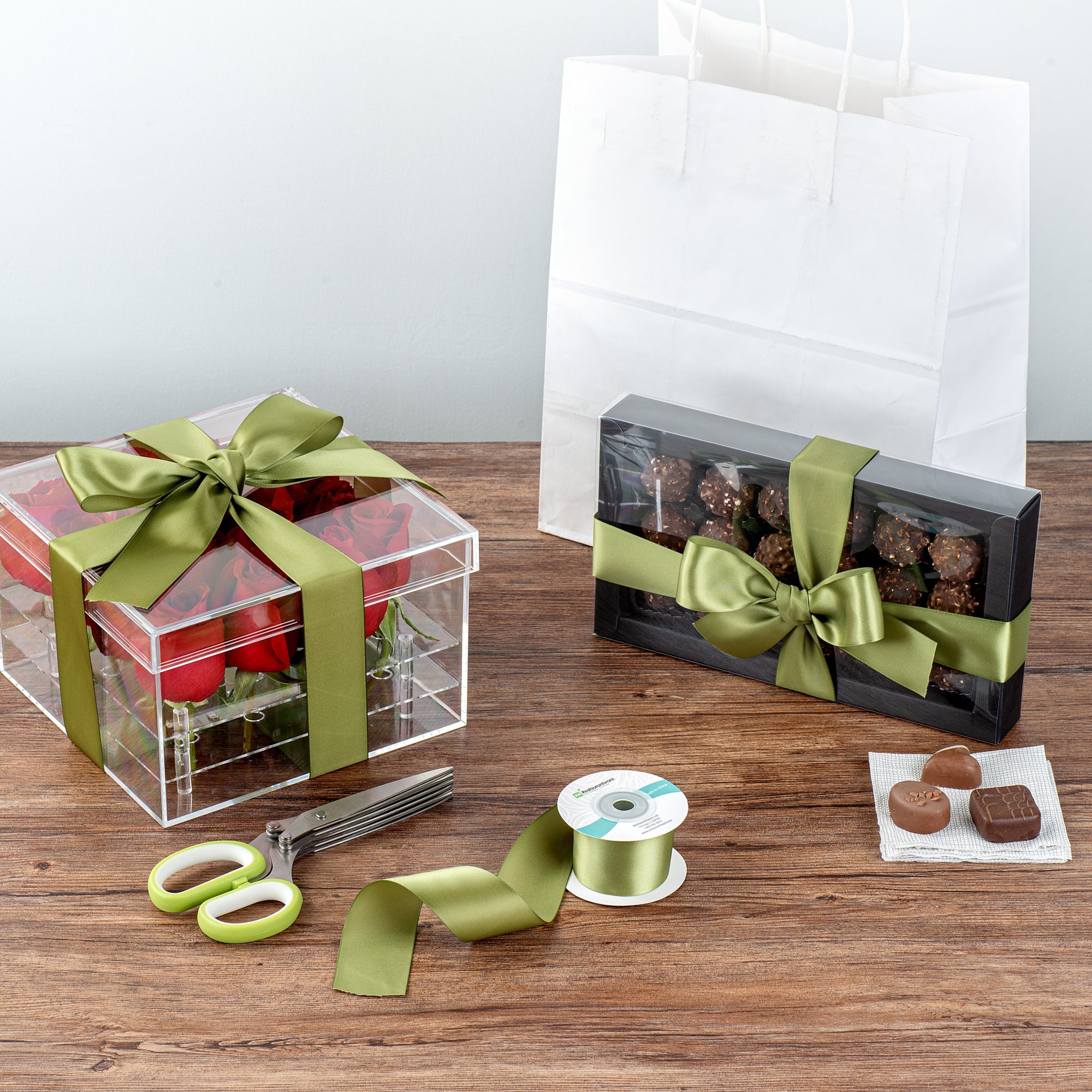 Gift Tek Spring Moss Green Polyester Satin Ribbon - Single Face - 1 1/2" x 10 yds - 10 count box