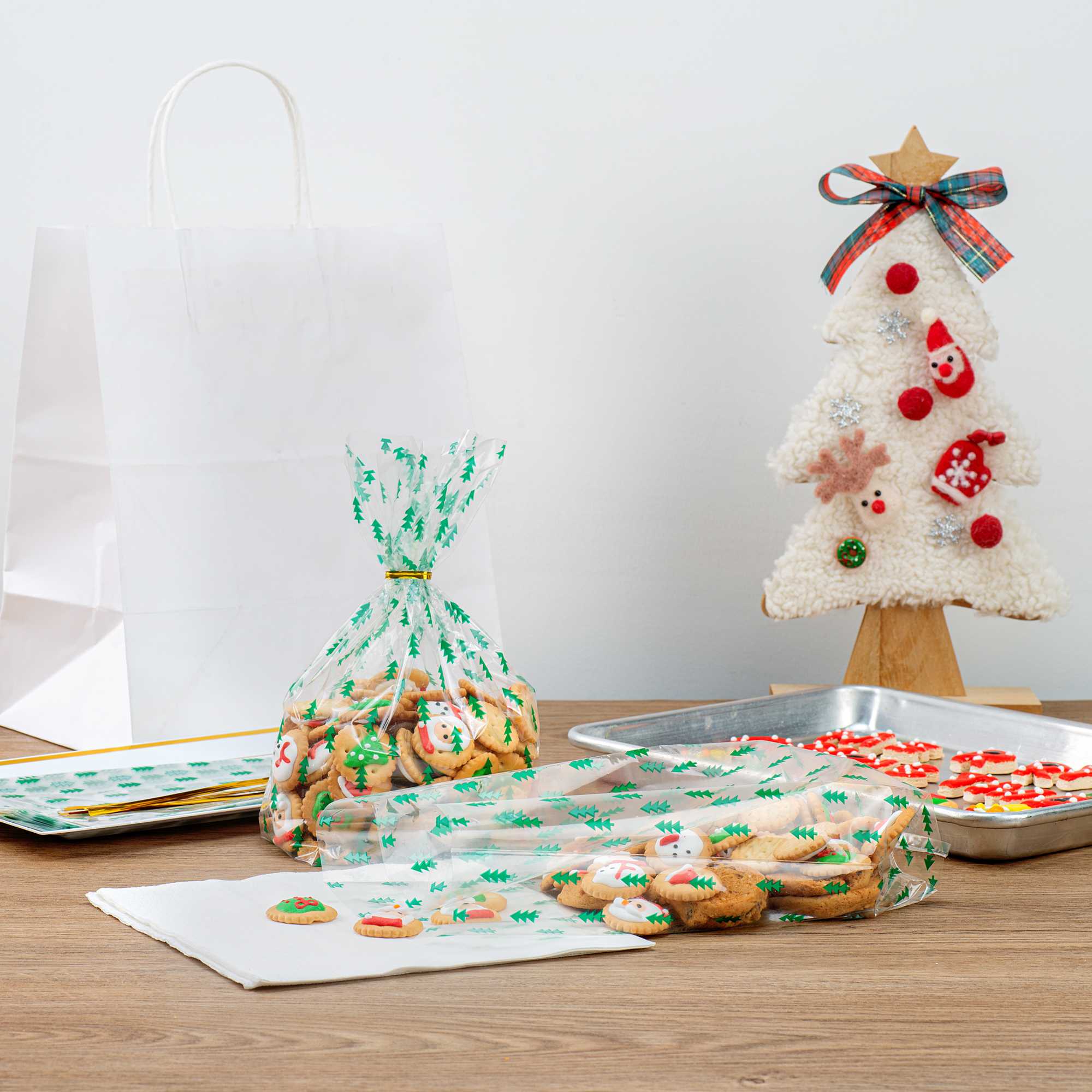 Bag Tek Plastic Candy Bag - Christmas Trees, Gusseted - 5" x 3" x 11" - 100 count box