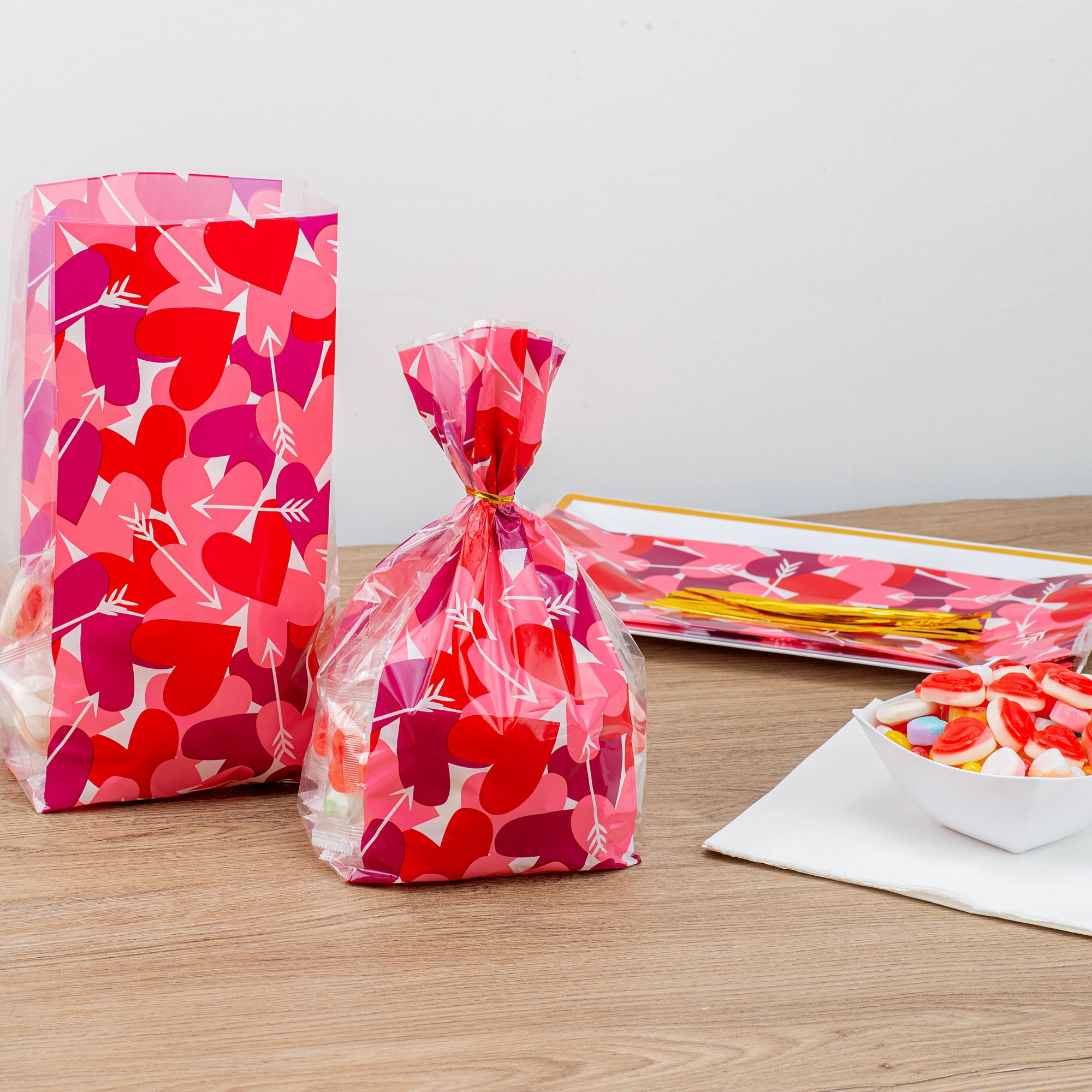 Bag Tek Plastic Candy Bag - Large Hearts, Gusseted - 5" x 3" x 11" - 100 count box