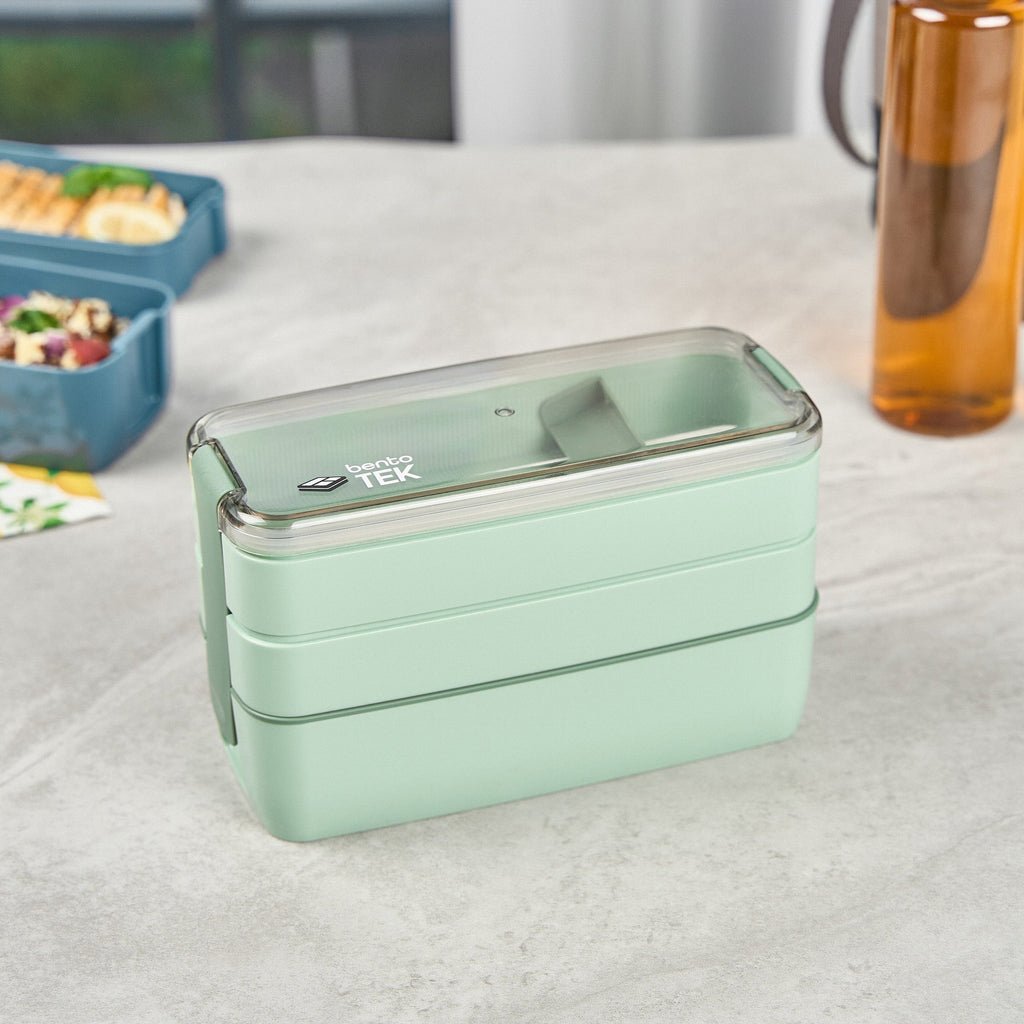 Bento Tek 30 oz Green 3-In-1 Lunch Box - BPA-Free, Microwave-Safe, with Fork and Knife - 7 1/2" x 3 1/4" x 4 1/2" - 1 count box