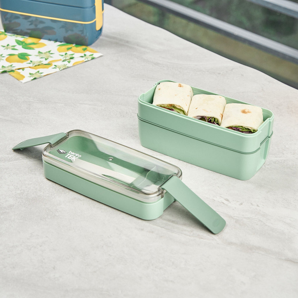 Bento Tek 30 oz Green 3-In-1 Lunch Box - BPA-Free, Microwave-Safe, with Fork and Knife - 7 1/2" x 3 1/4" x 4 1/2" - 1 count box
