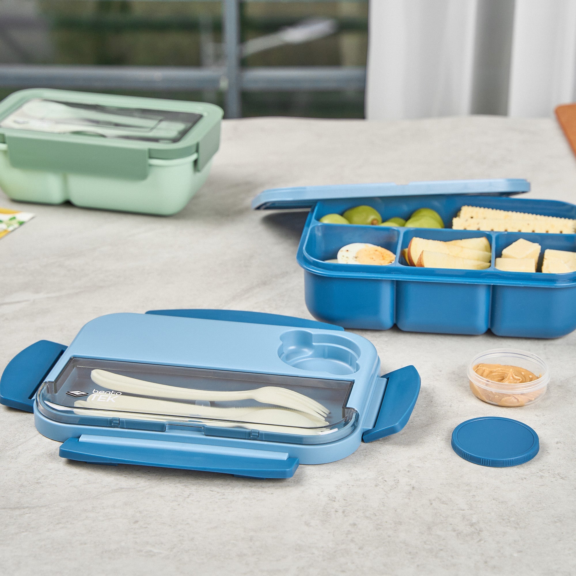Bento Tek 44 oz Blue Lunch Box - BPA-Free, Microwave-Safe, with Utensils - 9" x 6 1/2" x 3 1/4" - 1 count box