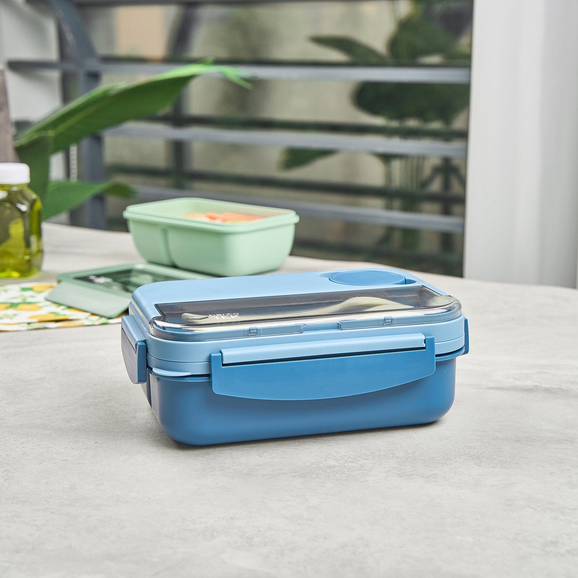 Bento Tek 44 oz Blue Lunch Box - BPA-Free, Microwave-Safe, with Utensils - 9" x 6 1/2" x 3 1/4" - 1 count box
