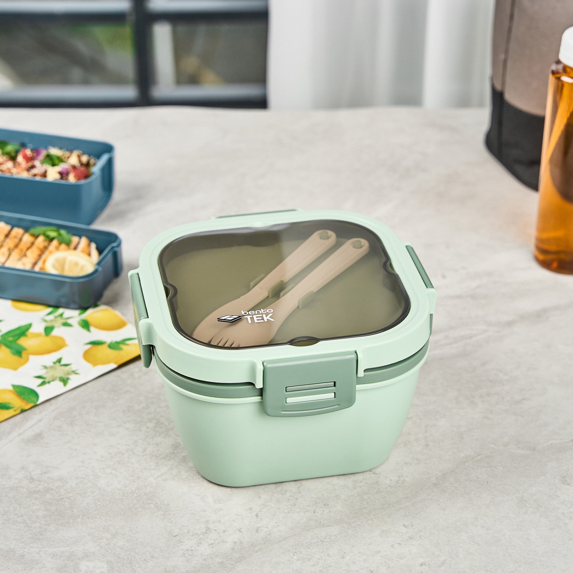 Bento Tek 58 oz Green Lunch Box - BPA-Free, Microwave-Safe, with Fork and Knife - 7 1/4" x 7 1/4" x 4 1/4" - 10 count box
