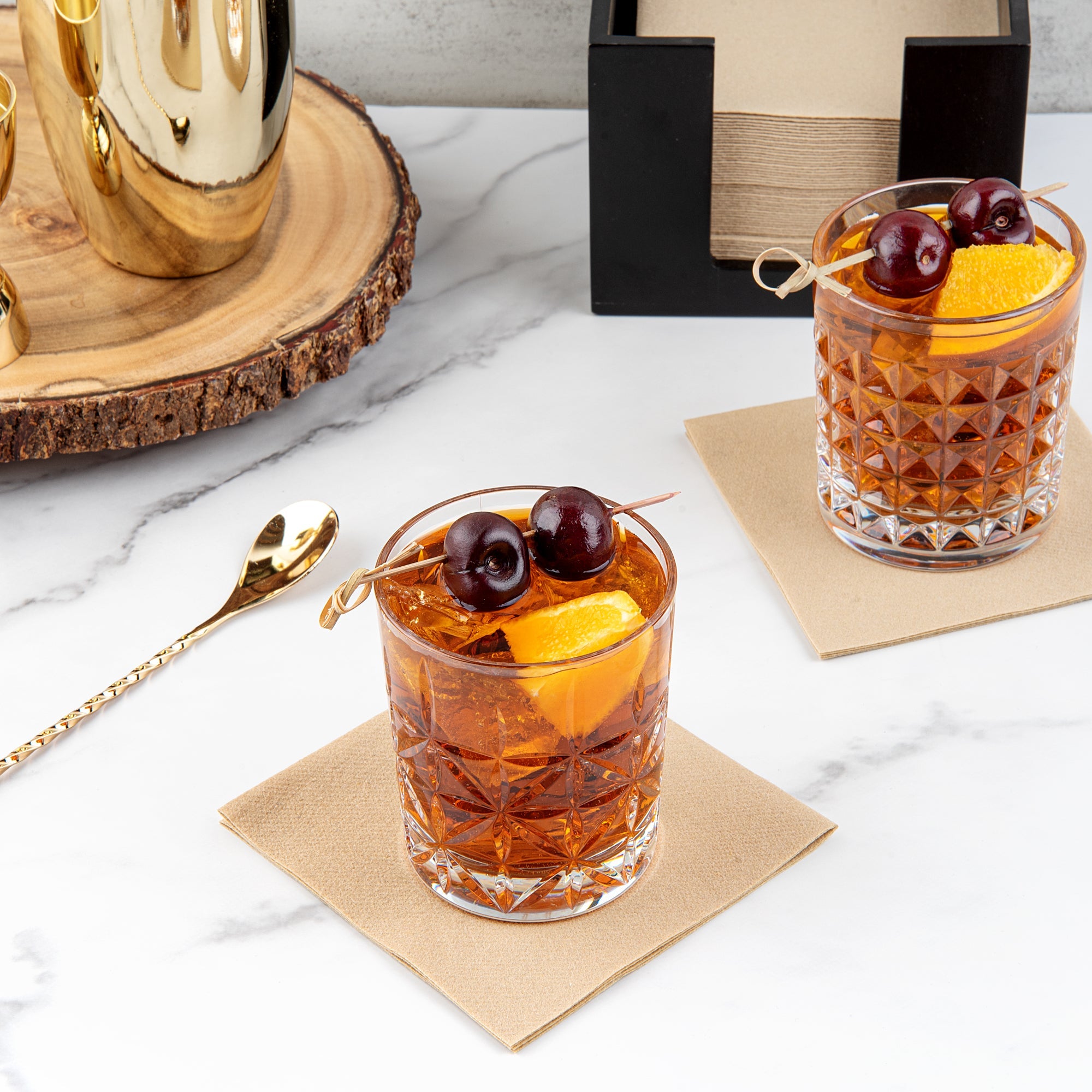 Bev Tek 10 oz Polycarbonate Old Fashioned Glass - Cut Crystal Design - 3 1/4" x 3 1/4" x 3 3/4" - 6 count box