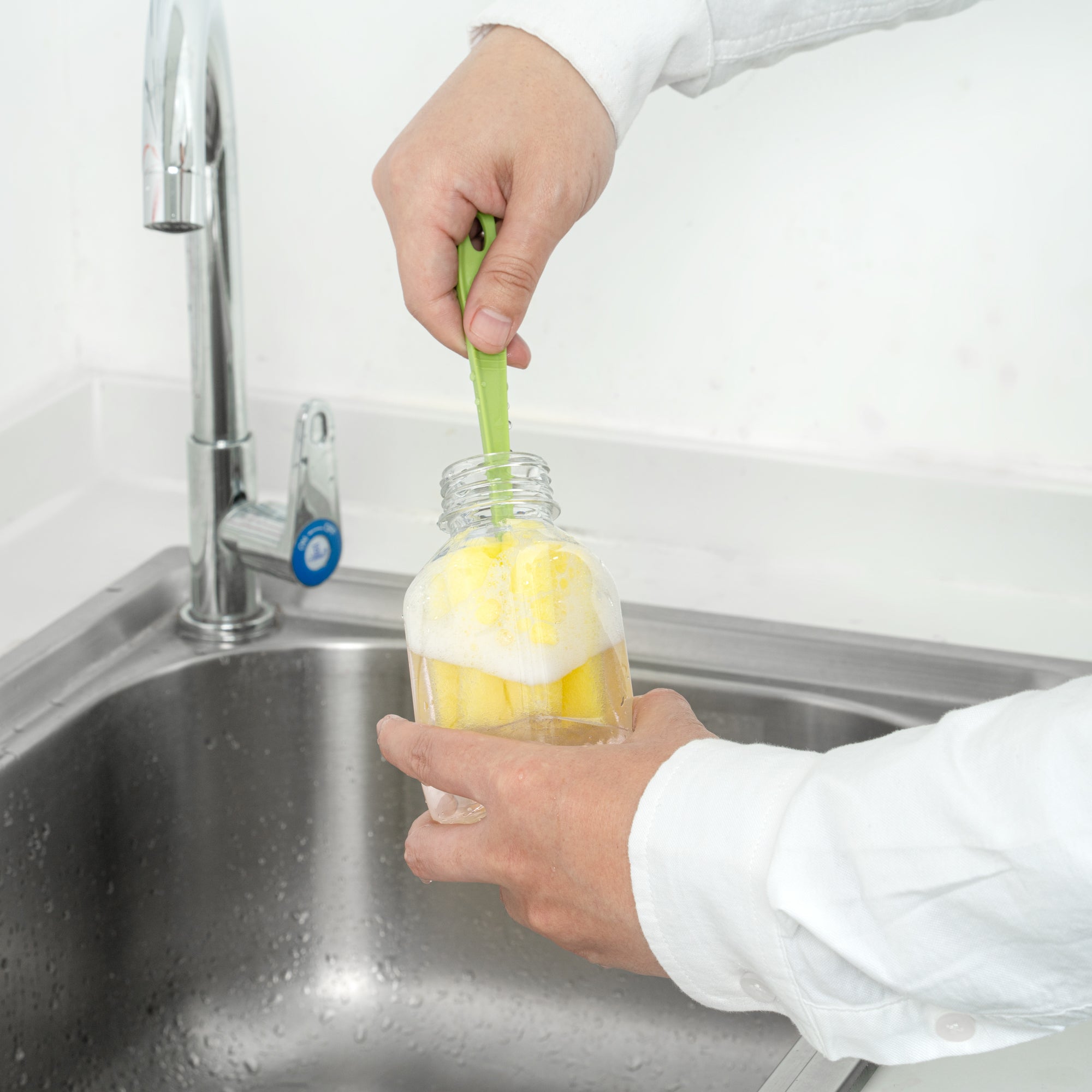 Bottle Tek 10 Square Clear 8 oz Plastic Juice Bottles with Safety Caps - Includes 10 Labels, 1 Funnel and 1 Cleaning Brush