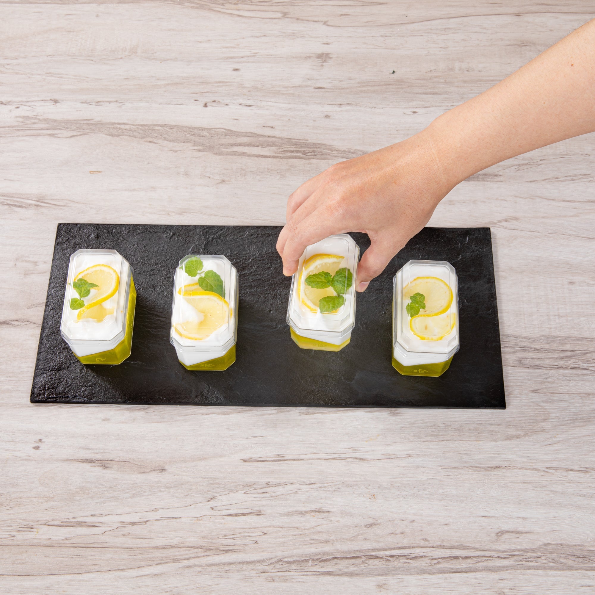 Mini Serve 3 oz Rectangle Clear Plastic Dessert Cup - with Lid - 3 1/4'' x 2'' x 2'' - 25 count box