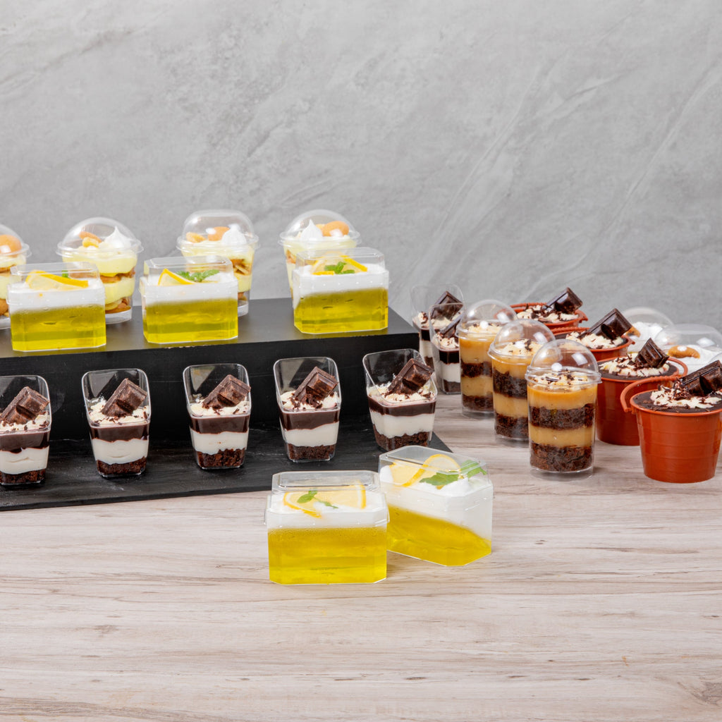 Mini Serve 3 oz Rectangle Clear Plastic Dessert Cup - with Lid - 3 1/4'' x 2'' x 2'' - 100 count box