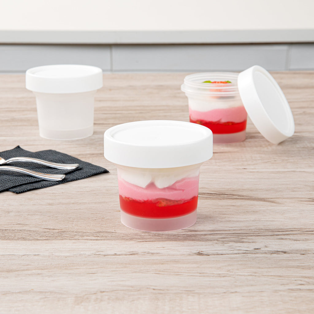Mini Serve 5 oz Round Clear Plastic Dessert Cup - with Lid - 3'' x 3'' x 2 1/2'' - 25 count box