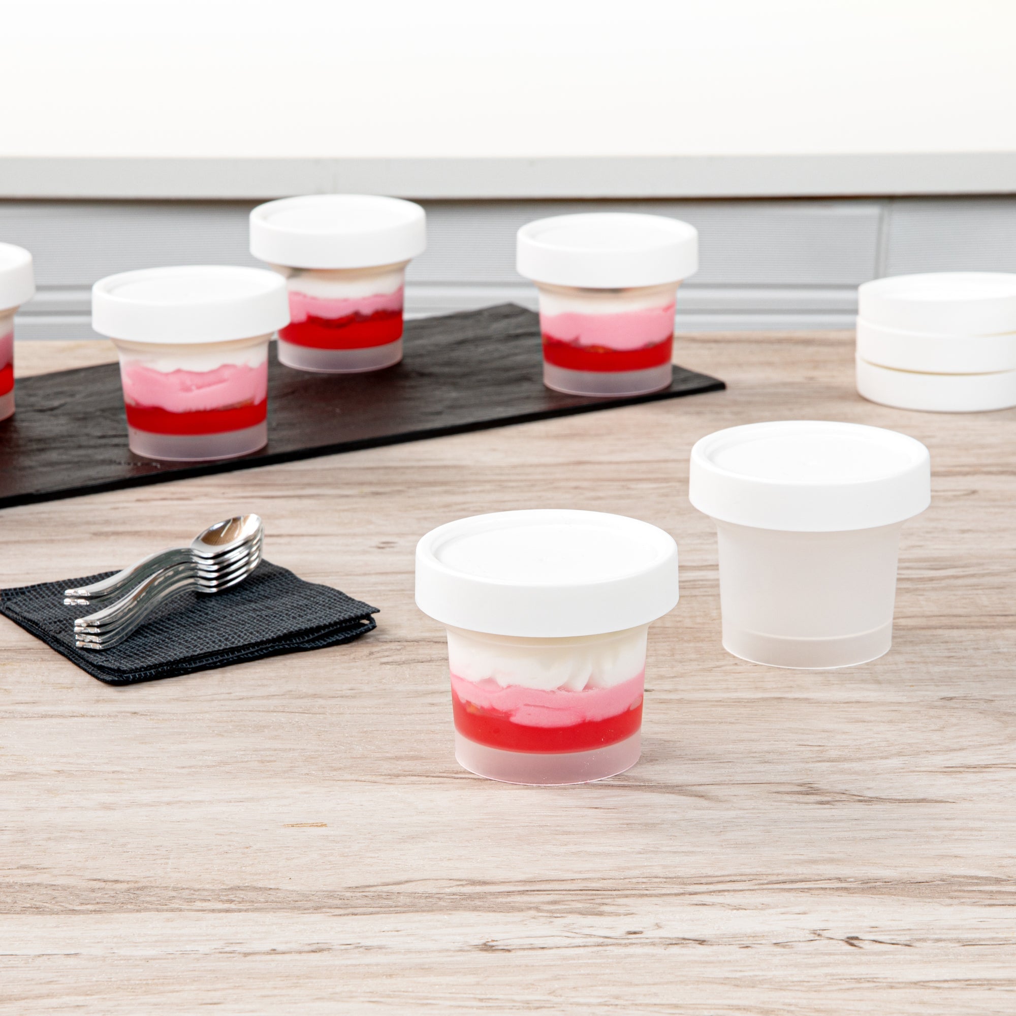 Mini Serve 5 oz Round Clear Plastic Dessert Cup - with Lid - 3'' x 3'' x 2 1/2'' - 25 count box