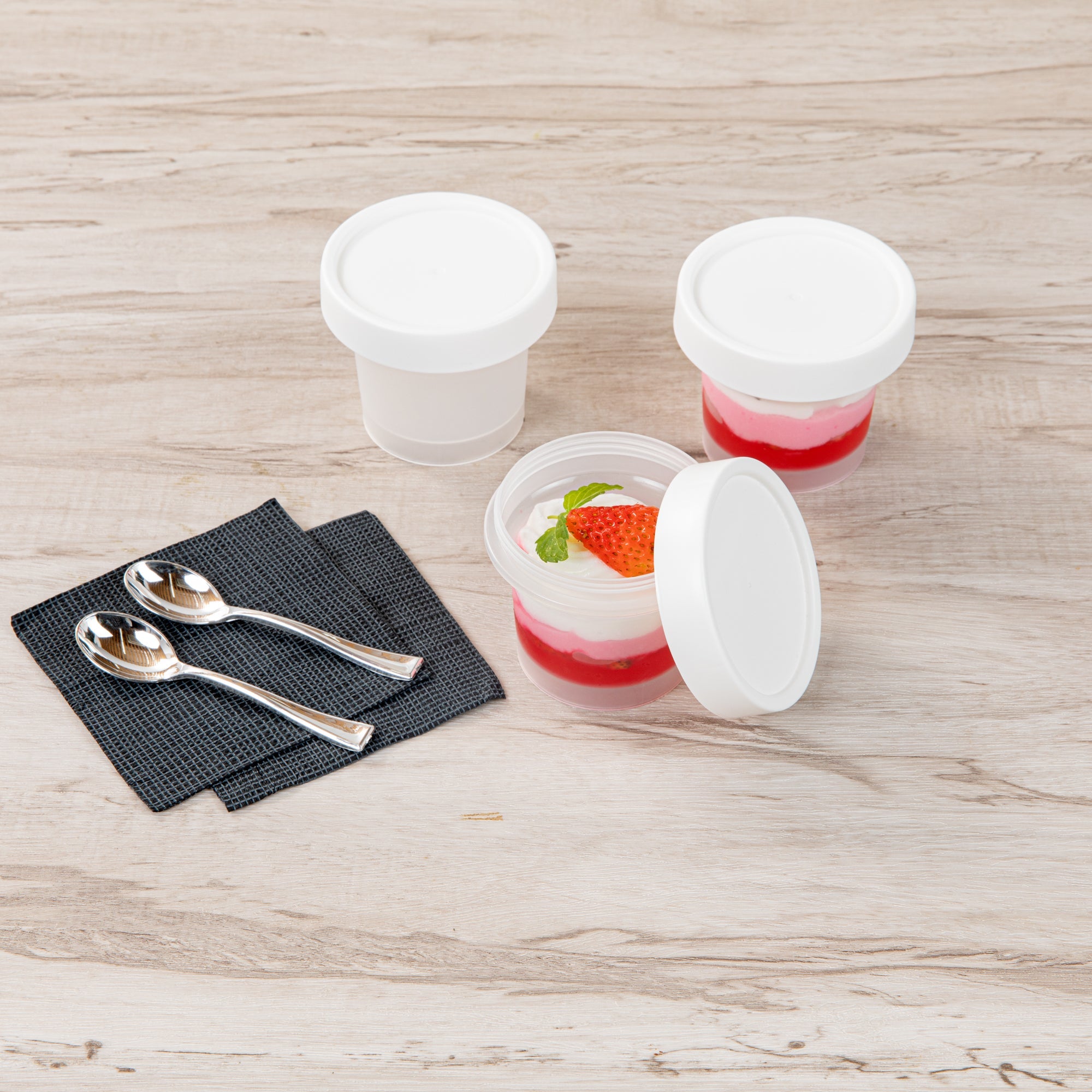 Mini Serve 5 oz Round Clear Plastic Dessert Cup - with Lid - 3'' x 3'' x 2 1/2'' - 100 count box