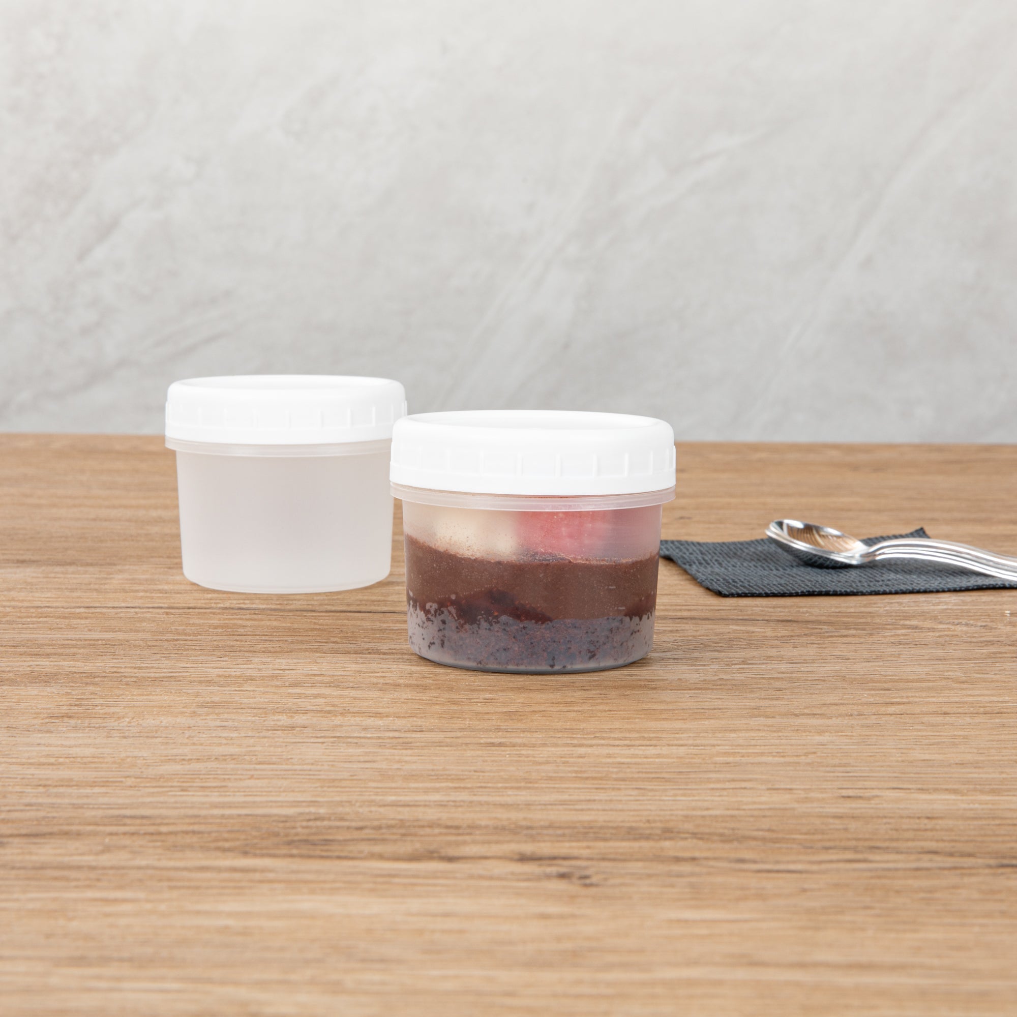 Mini Serve 7 oz Round Clear Plastic Dessert Cup - with Lid - 2 3/4'' x 2 3/4'' x 2 1/2'' - 25 count box