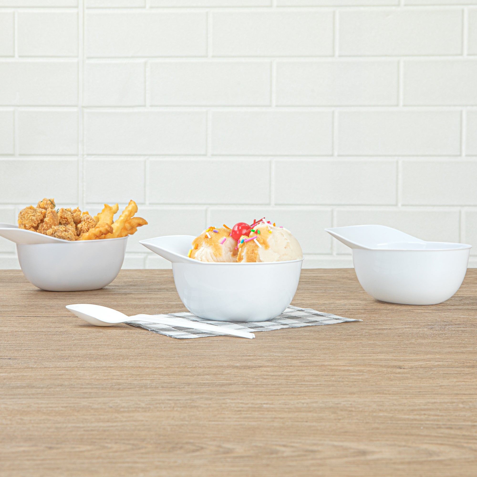 Mini Serve 8 oz White Plastic Baseball Helmet Ice Cream / Snack Bowl - 10 count box