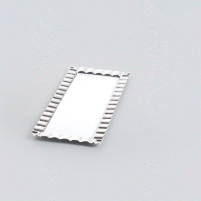 Maxi Serve Rectangle White Plastic Plate - with Silver Ruffled Rim - 14 1/4" x 6 1/4" - 25 count box