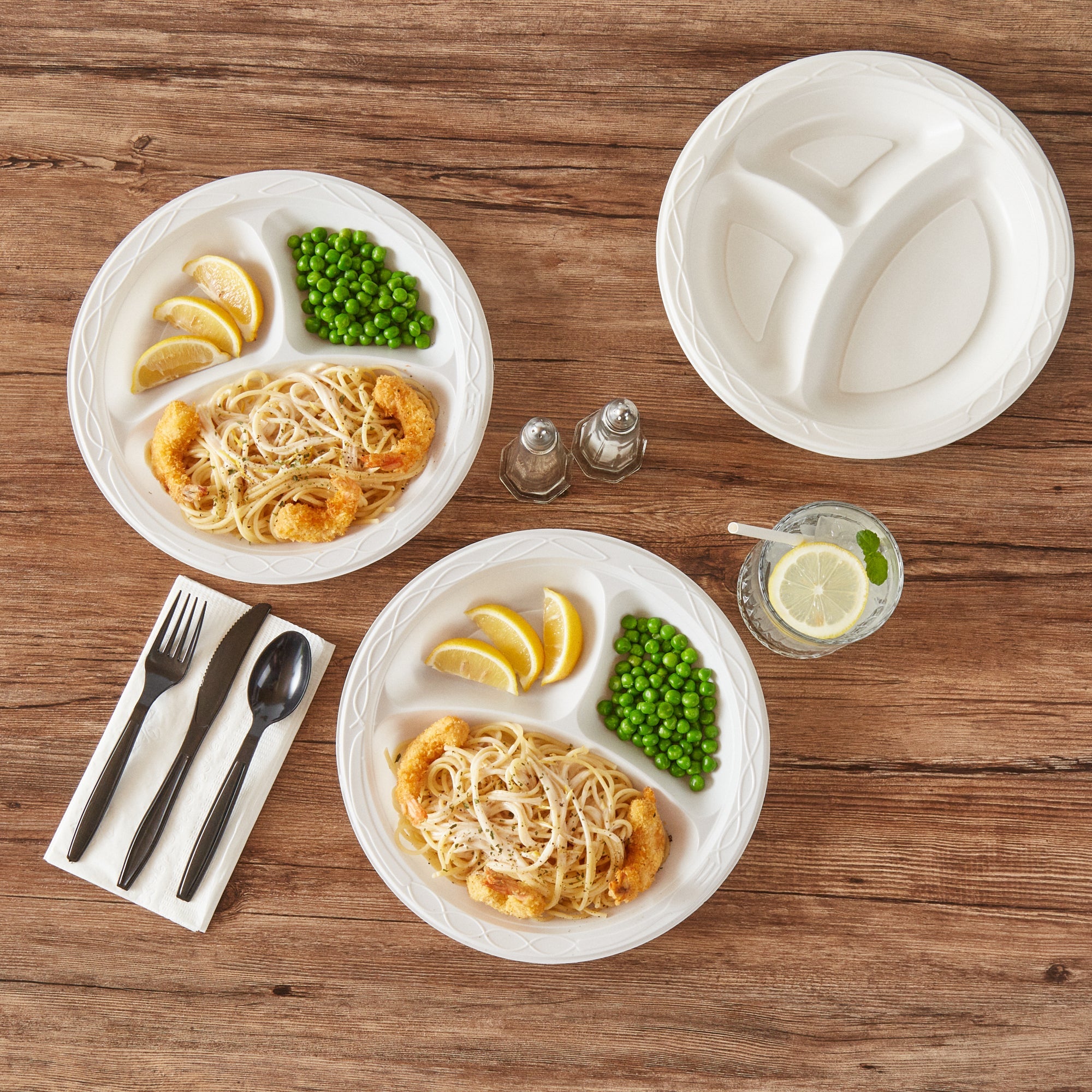 Chef 101 Round White Plastic Plate - 3 Compartments, Microwavable - 10 1/4" x 10 1/4" x 1" - 50 count box